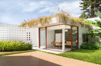 Faria House