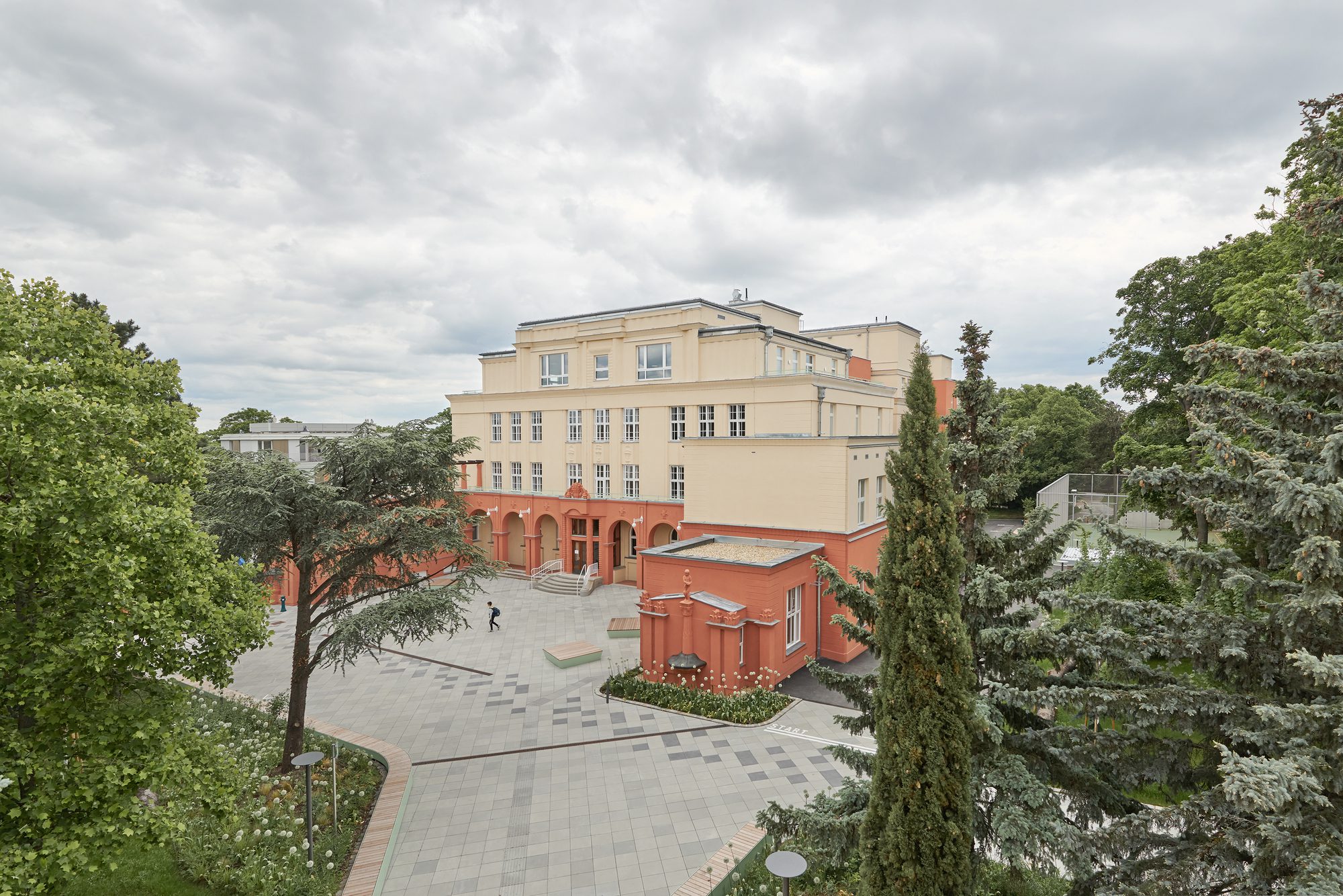 Gersthof Model School Renovation and Conversion