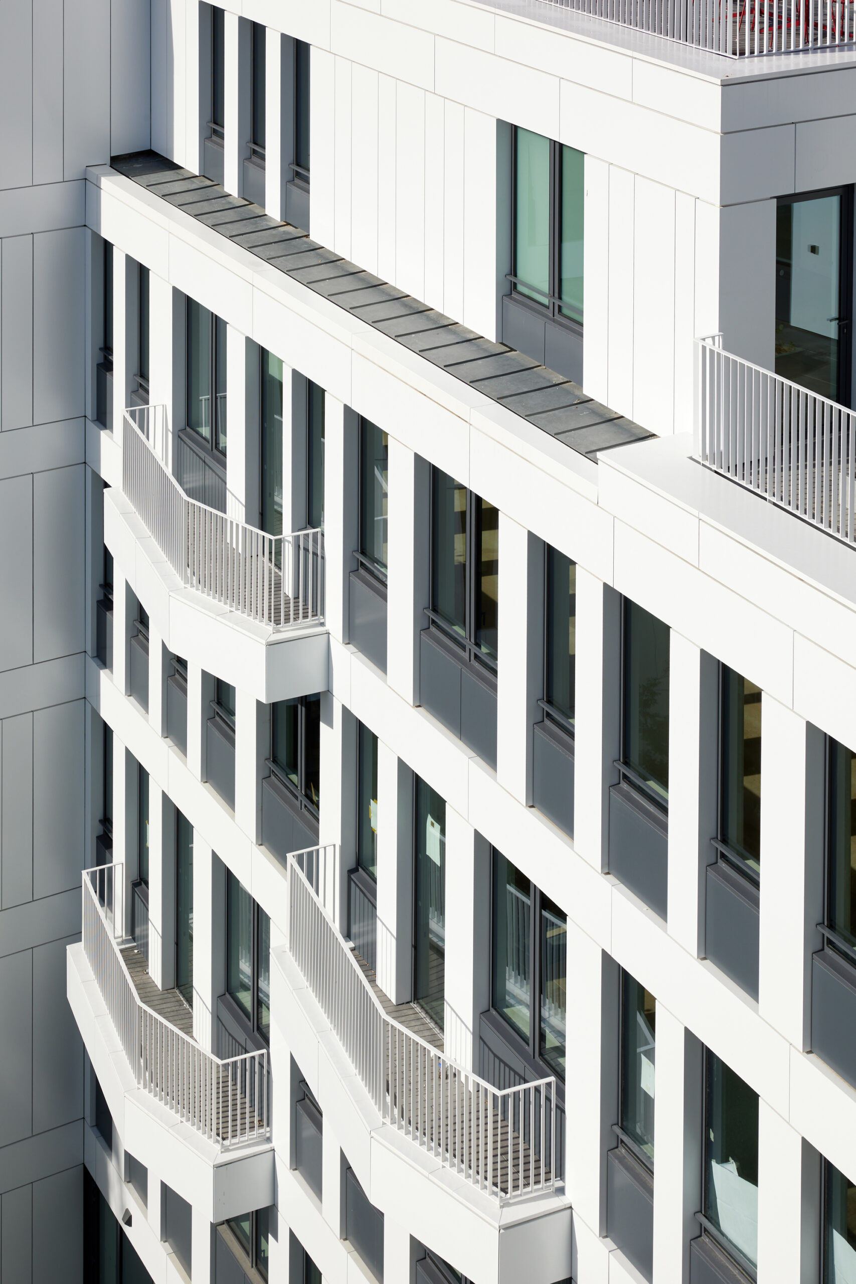 185 Avenue Charles de Gaulle