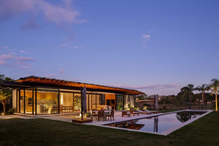 House AC | Kiko Castello Branco Arquitetura + Lucas Cunha