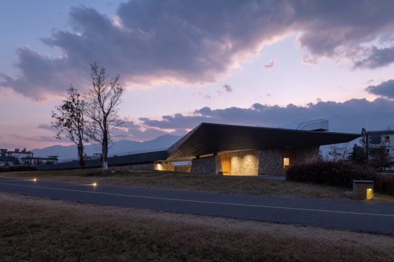Dali Erhai Lake Ecological Rest Station | line+ studio