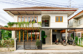 Collage House