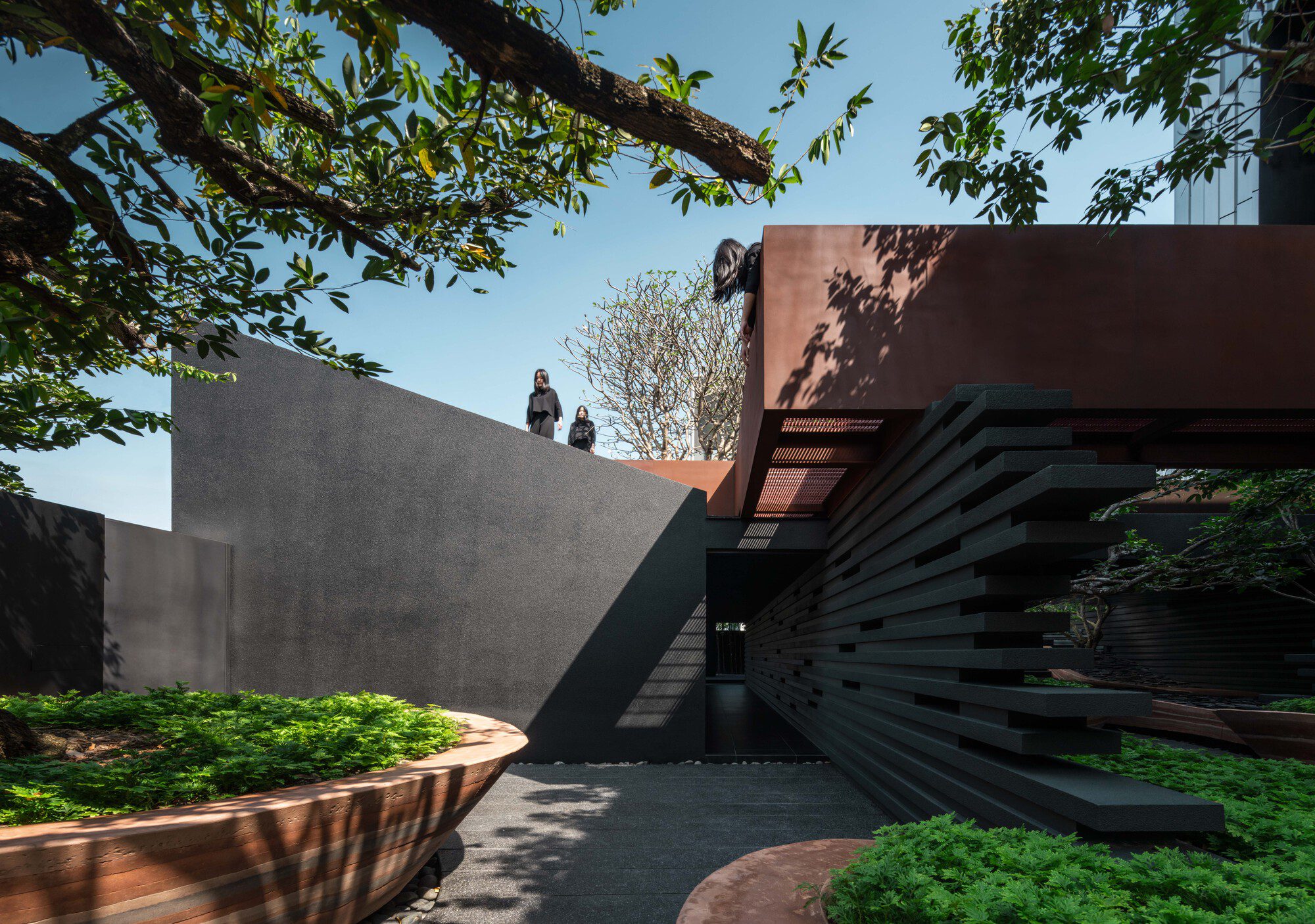 © Chalermwat Wongchompoo (Sofography)14