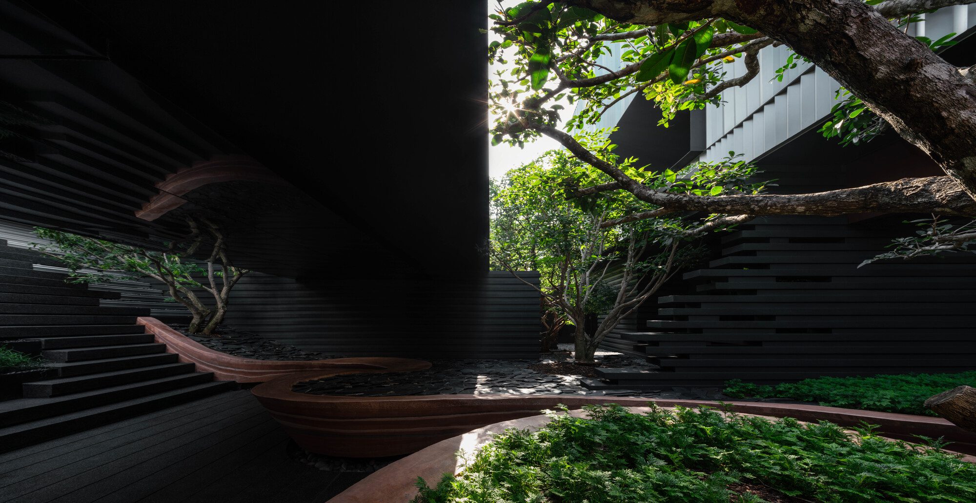 © Chalermwat Wongchompoo (Sofography)16