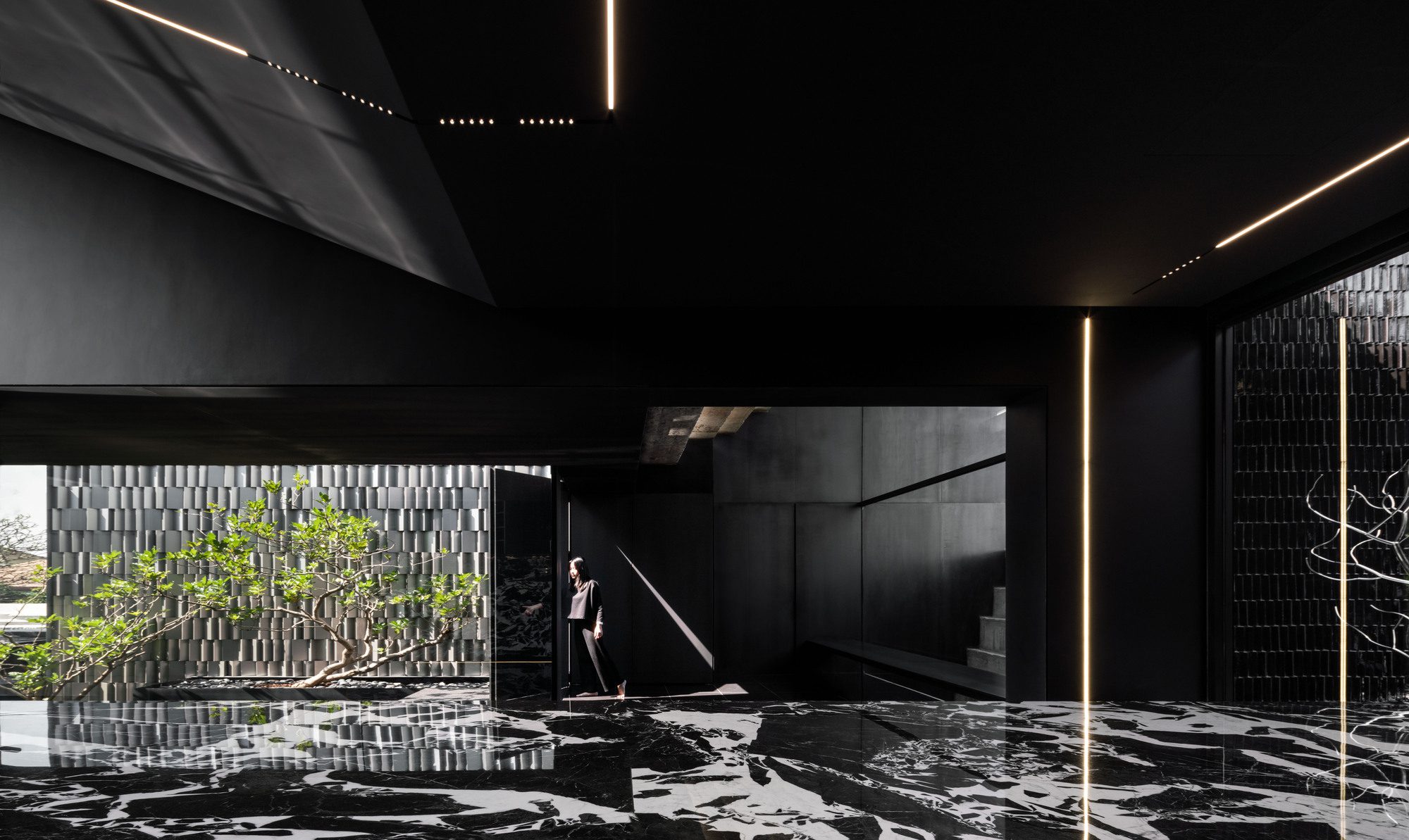 © Chalermwat Wongchompoo (Sofography)23