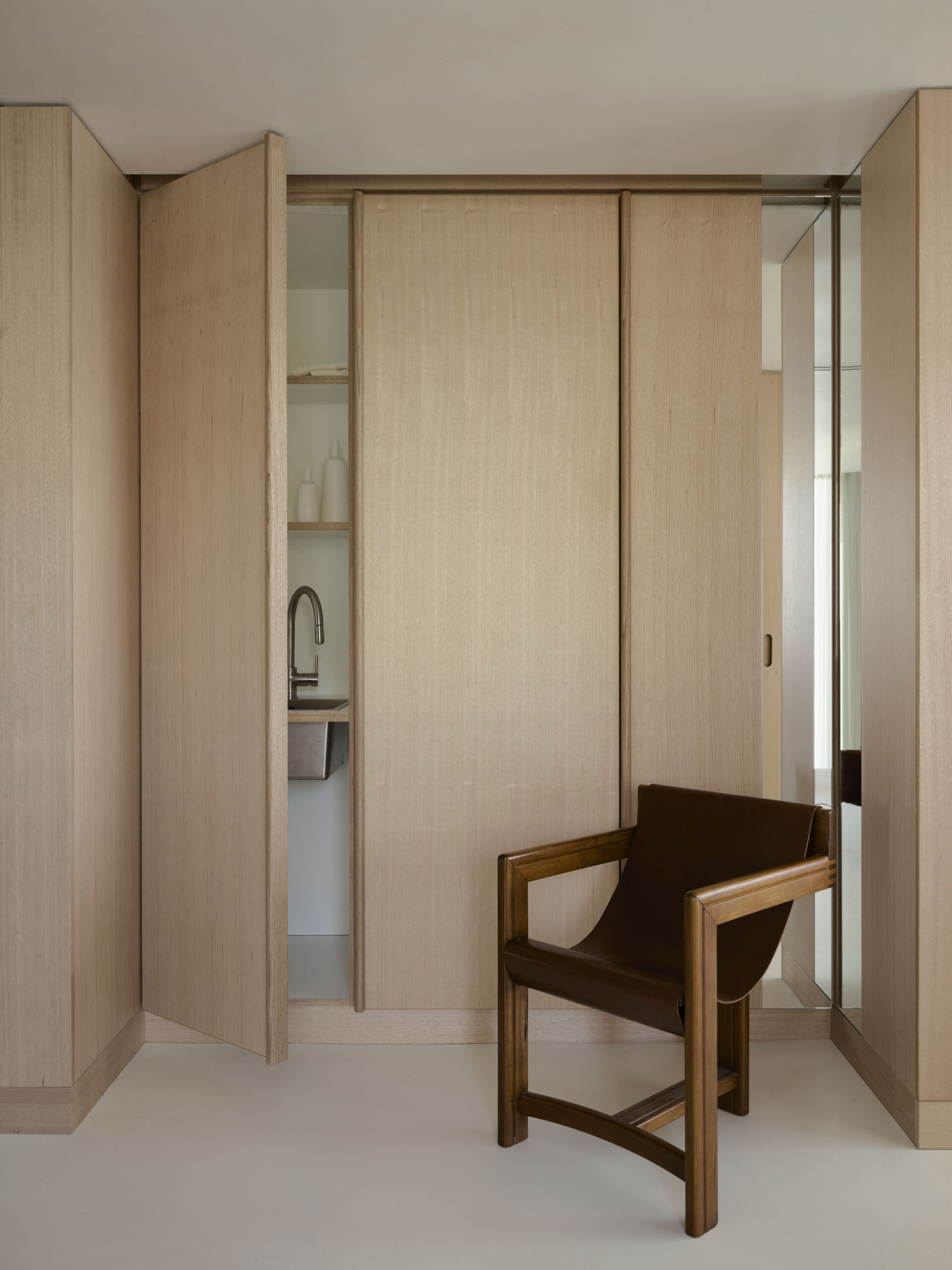 Darling Point Apartment