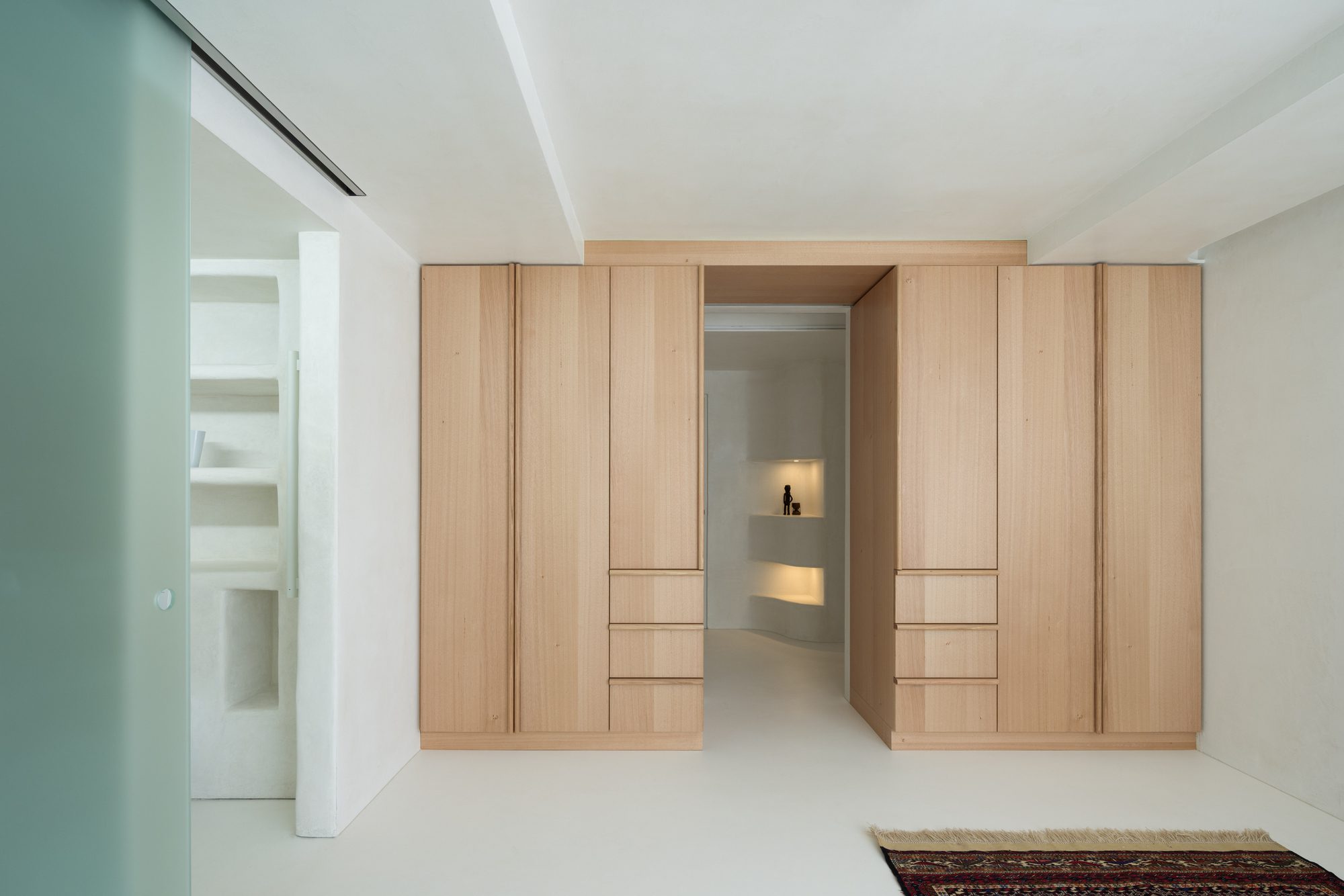 Darling Point Apartment