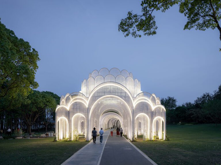 Emerald Screen Pergola | Wutopia Lab