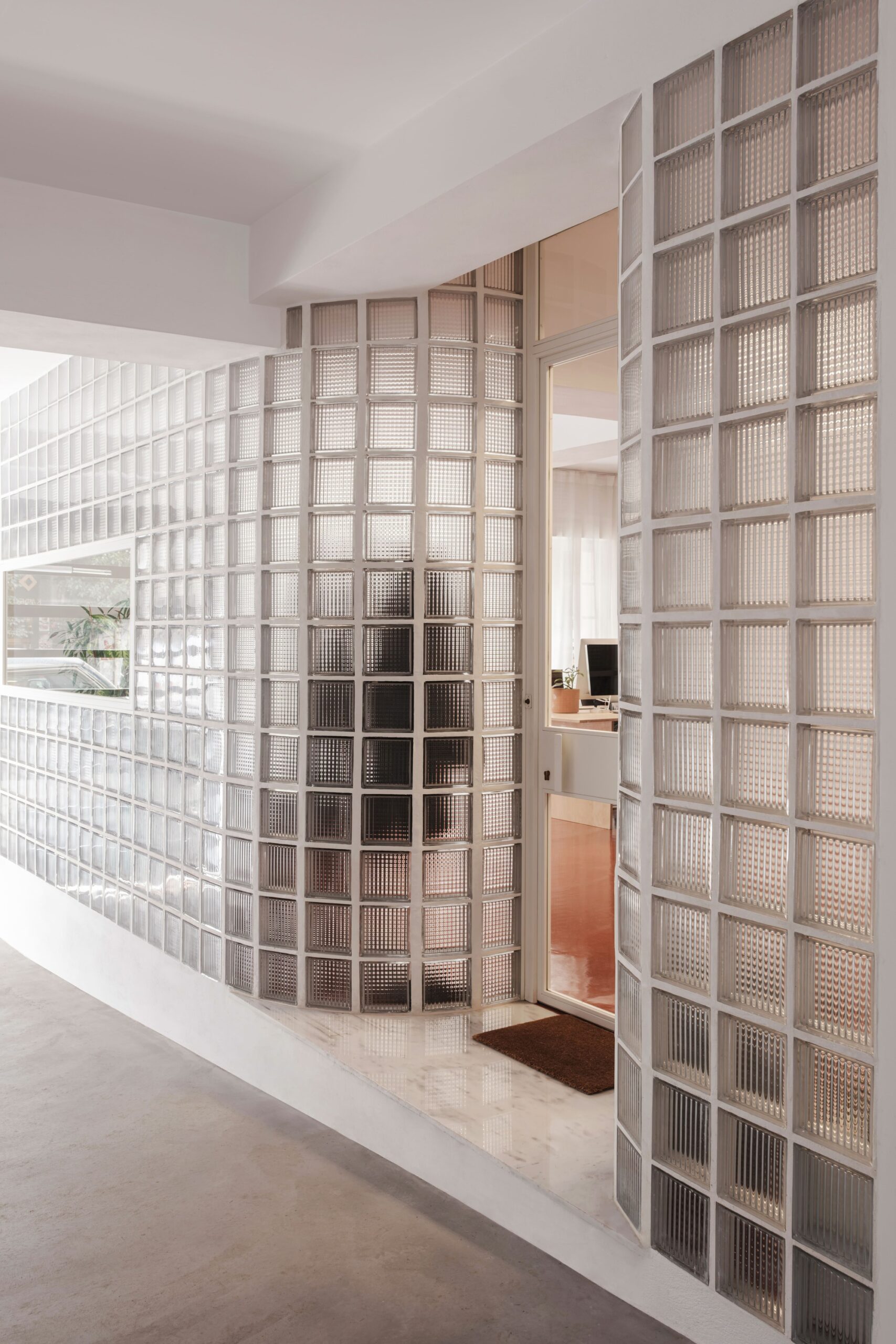 XT97 Modernist Housing