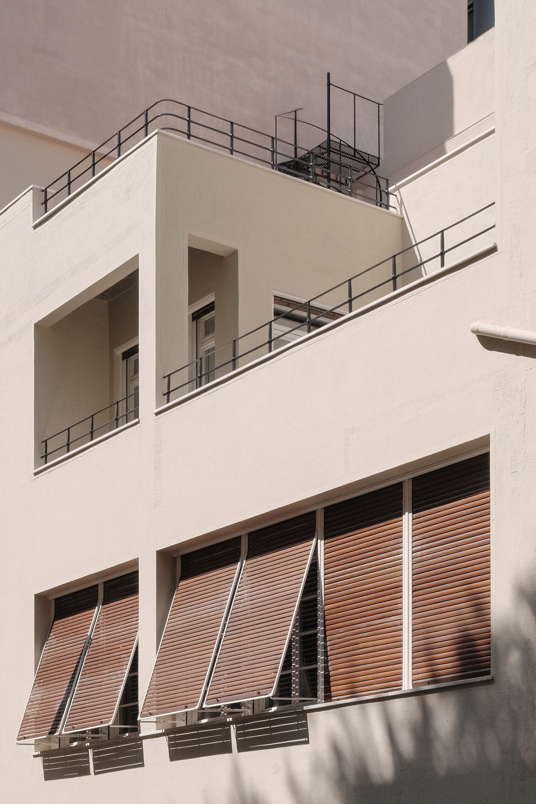 XT97 Modernist Housing