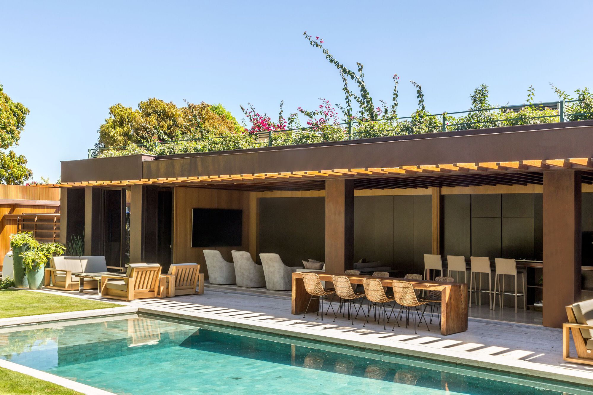 Dezessete House