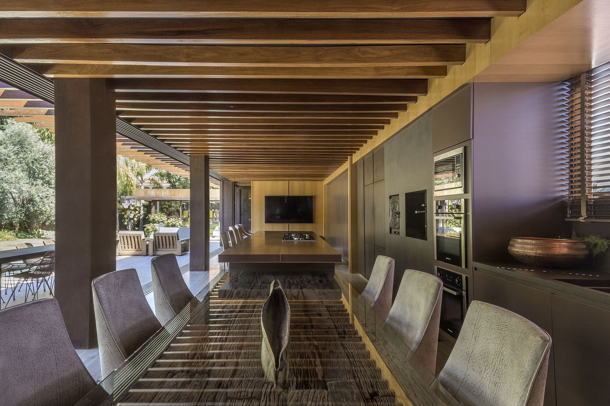 Dezessete House