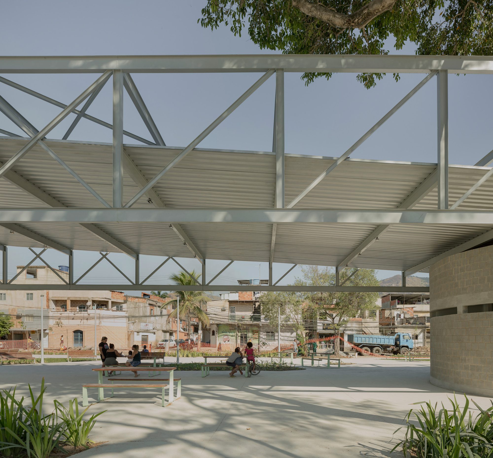 Realengo Park Market Square