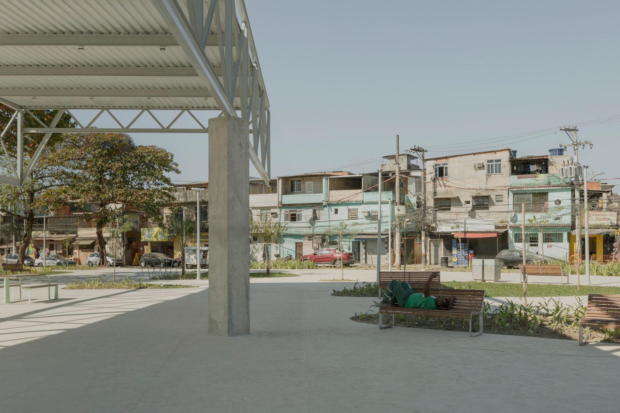 Realengo Park Market Square