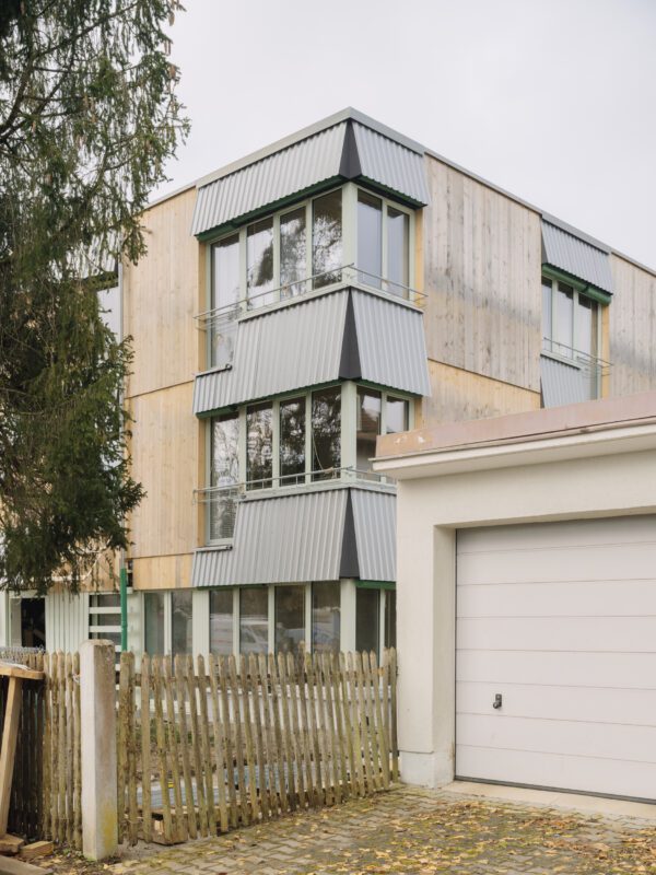 The Resilient House Multi-Generational Housing | etal.