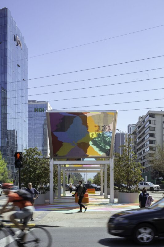 Mirrors Plaza