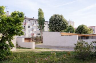 Houses on Rue de Clermont