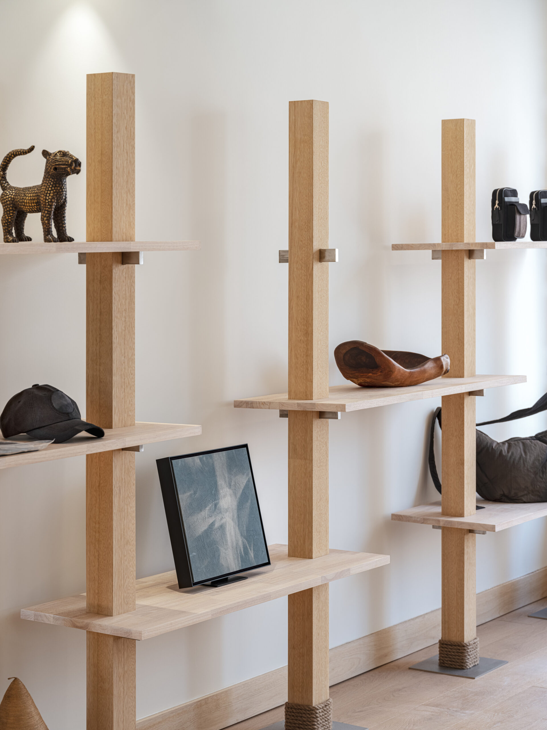 JiyongKim Hannam Flagship Store