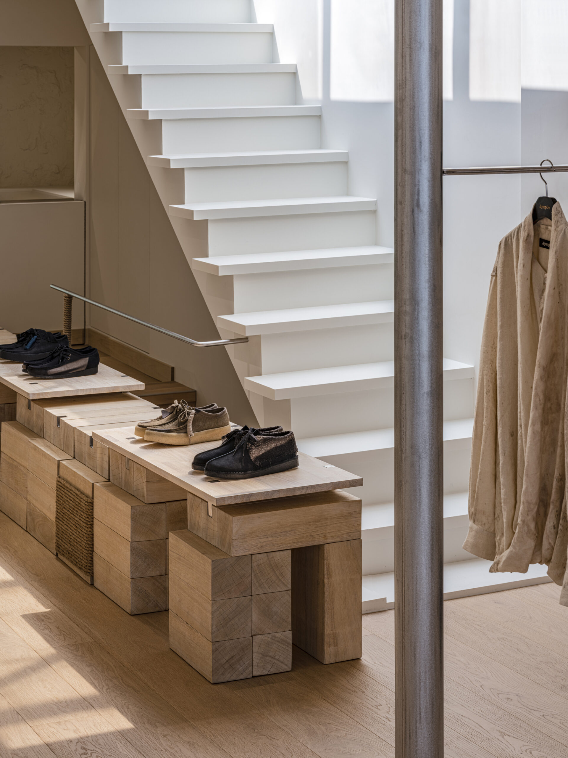 JiyongKim Hannam Flagship Store