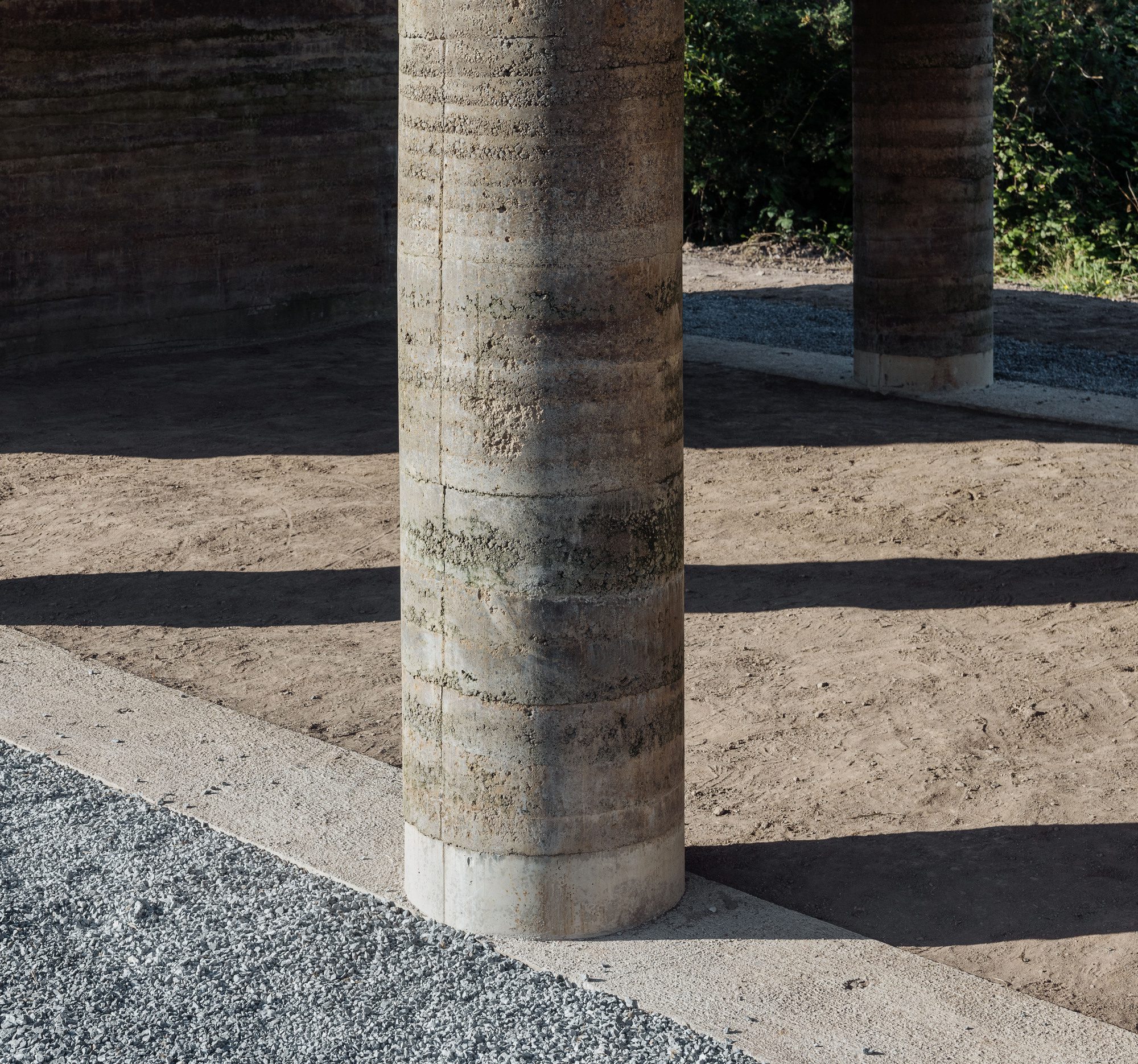 den talamh Meeting Point