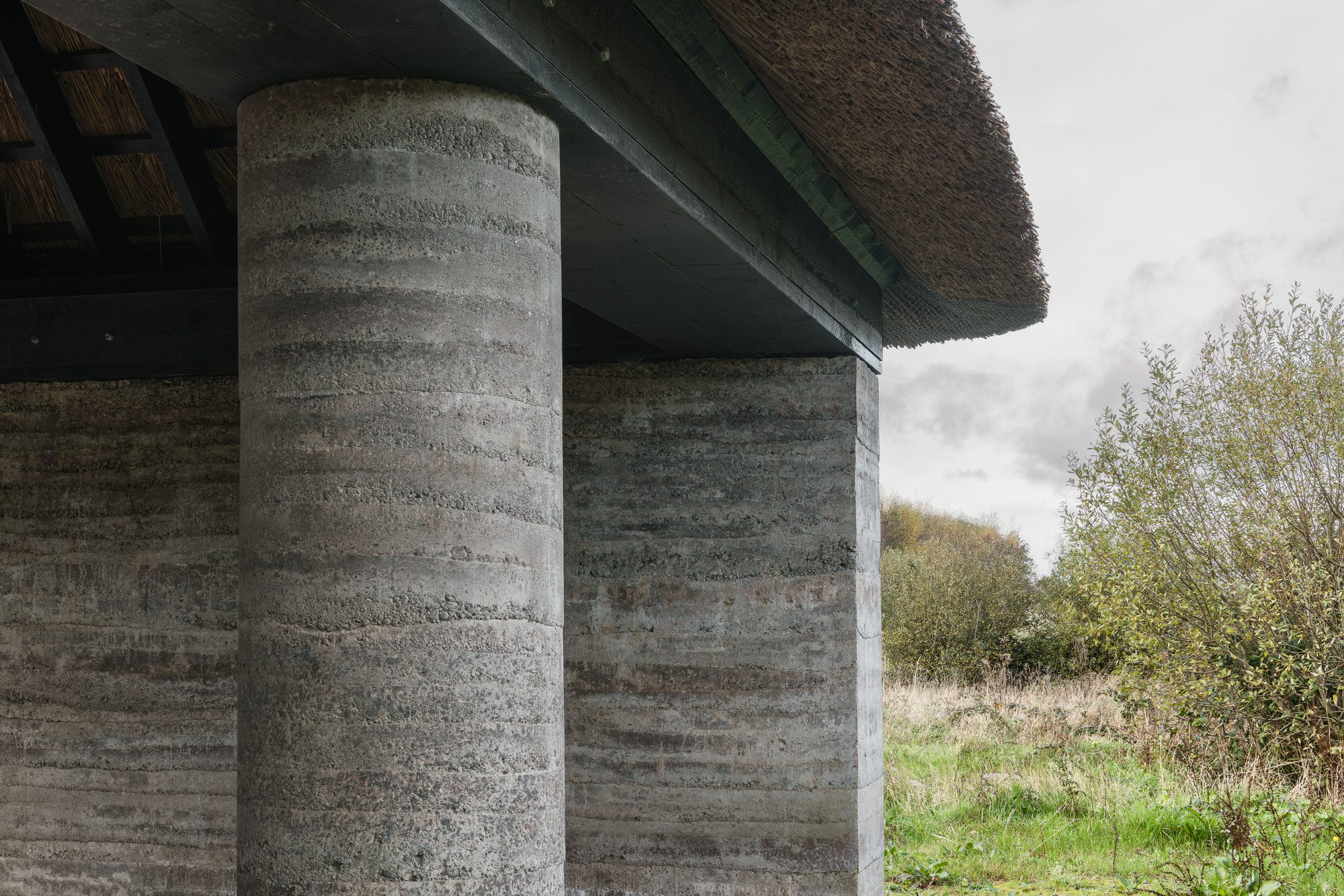 den talamh Meeting Point