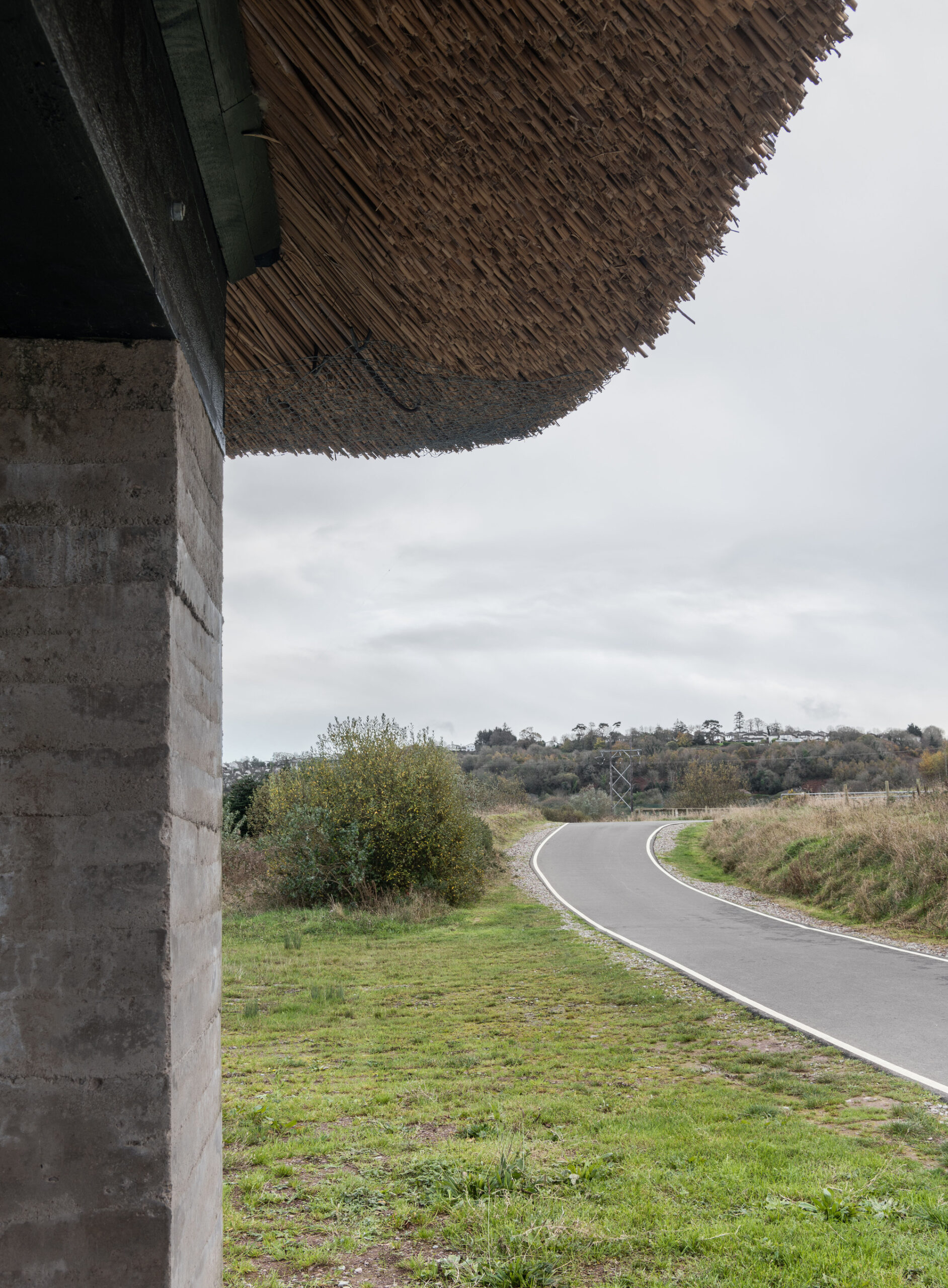 den talamh Meeting Point