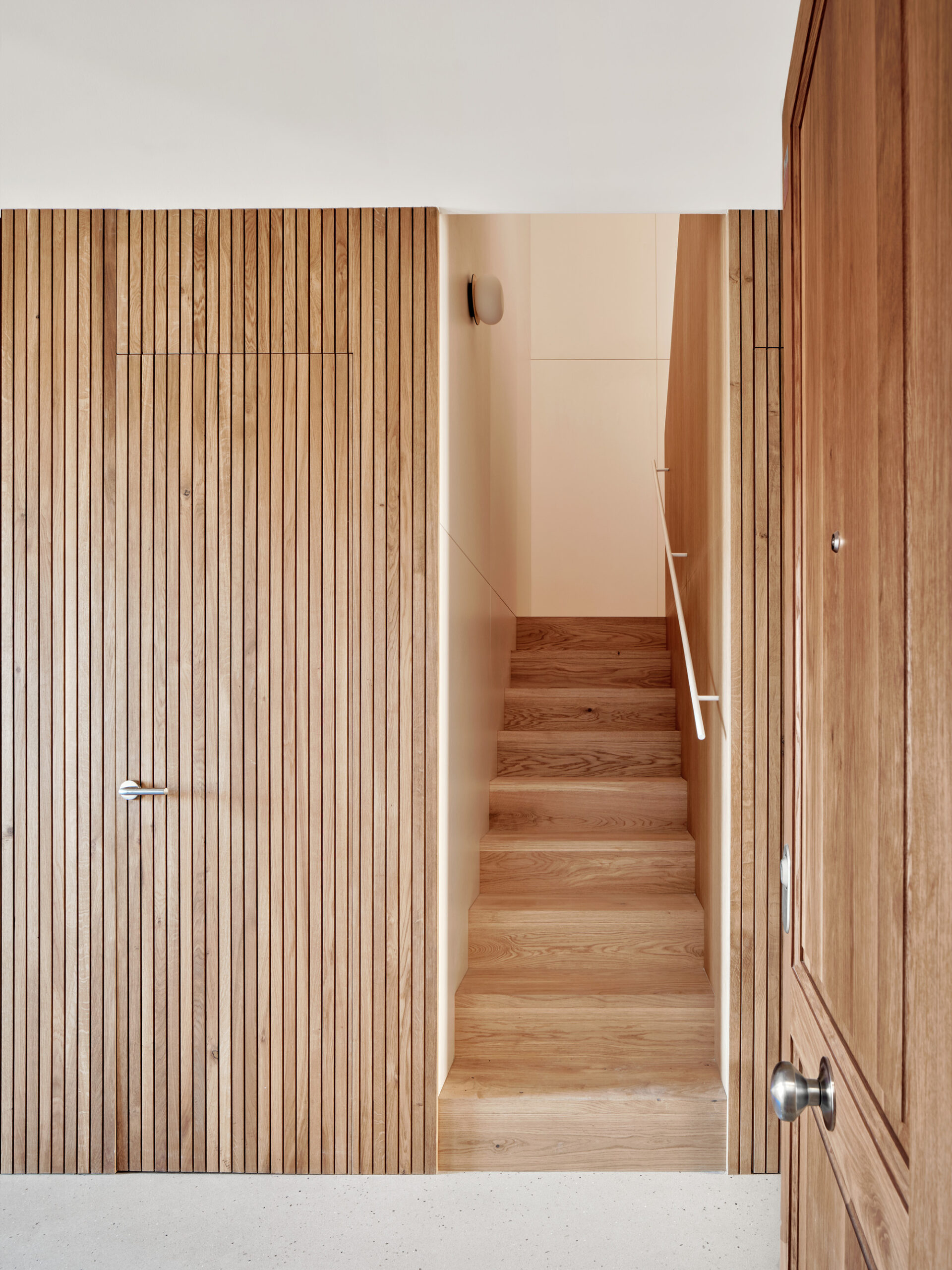 Comprehensive Housing Renovation in Barcelona