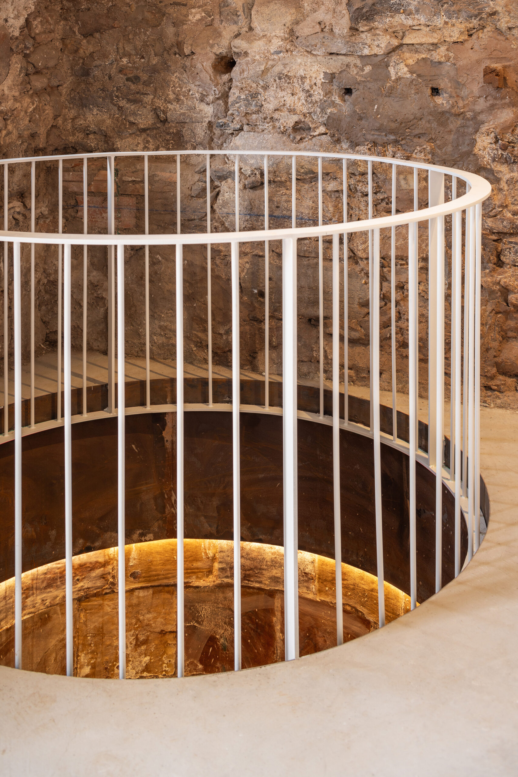 Restoration of Artés Museum. Vats Space