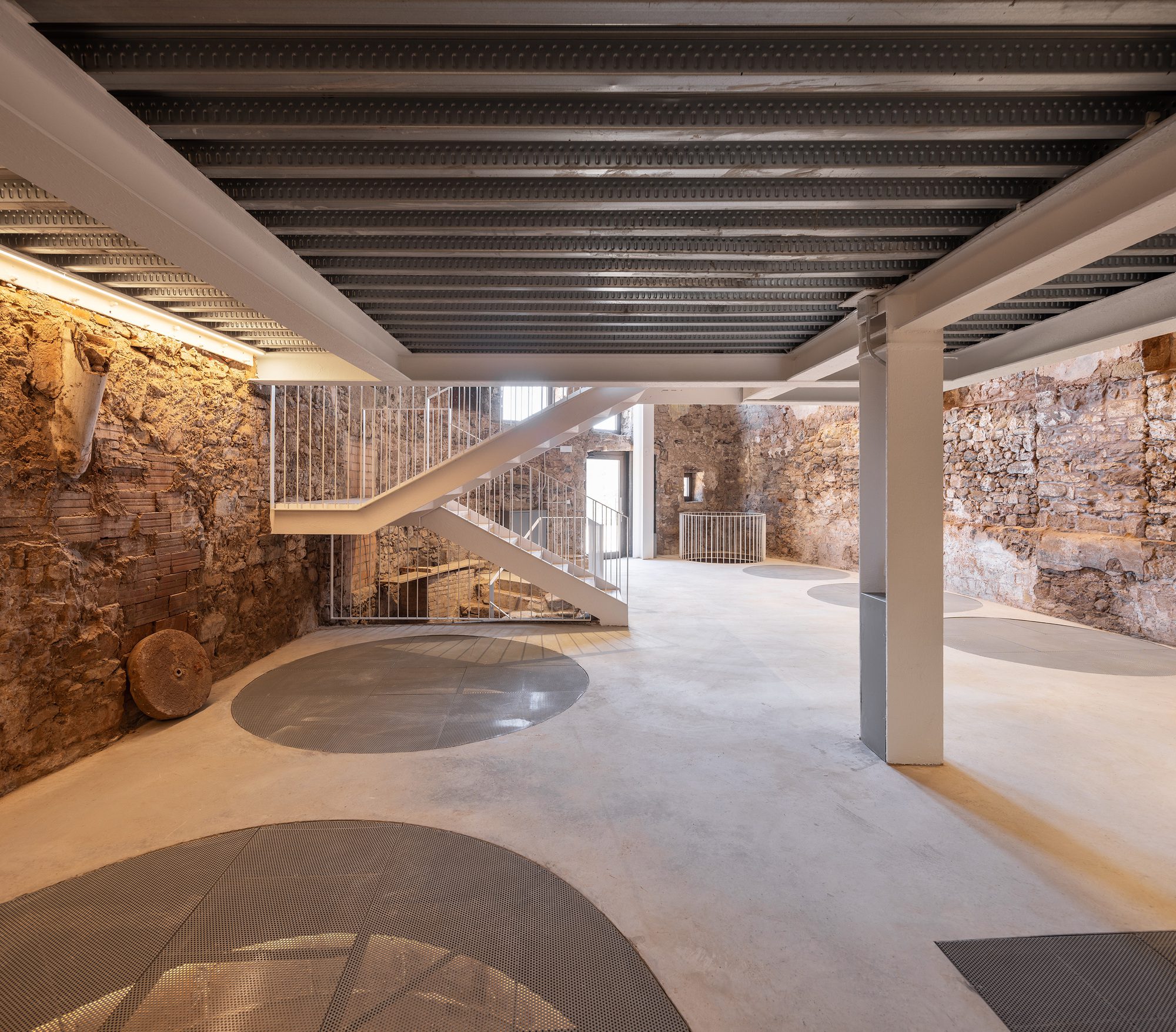 Restoration of Artés Museum. Vats Space