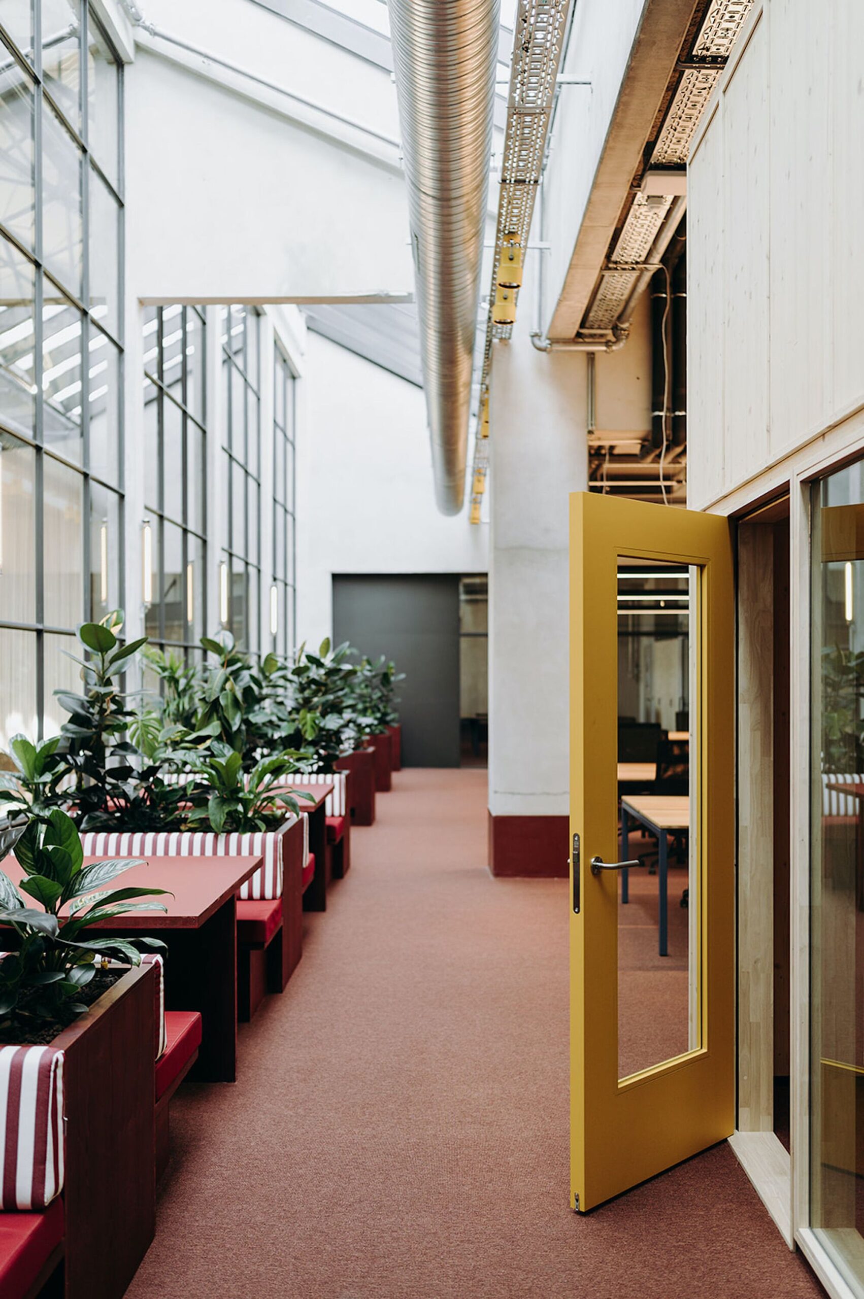 Wintercircus Technological and Cultural Hub