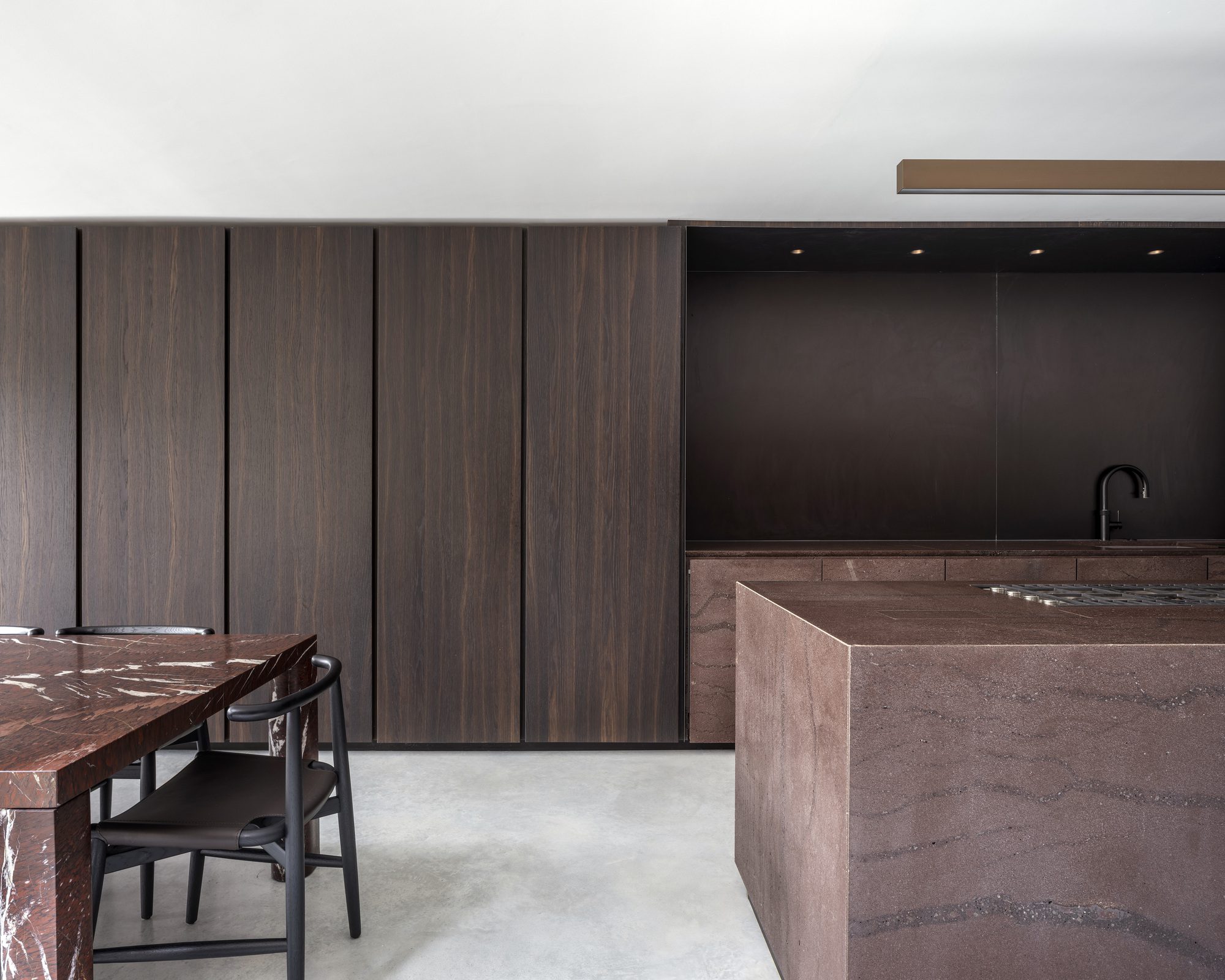 Broomhill Road House