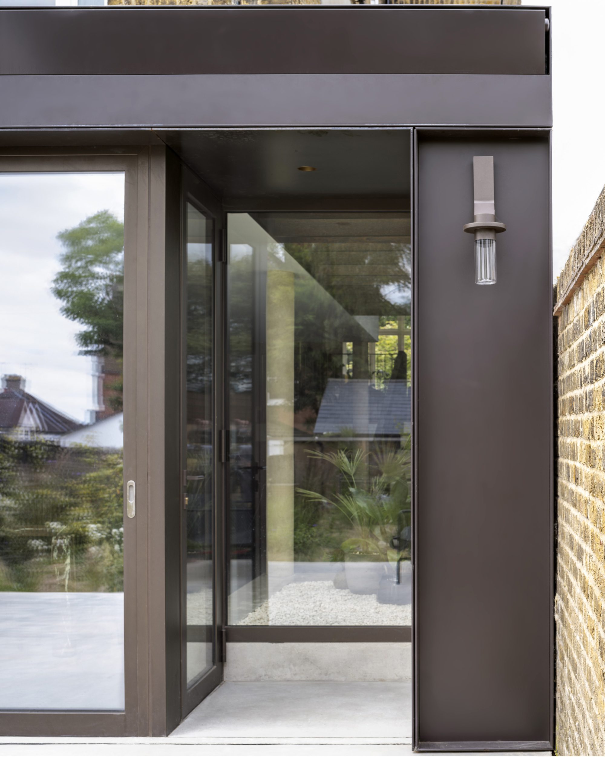 Broomhill Road House