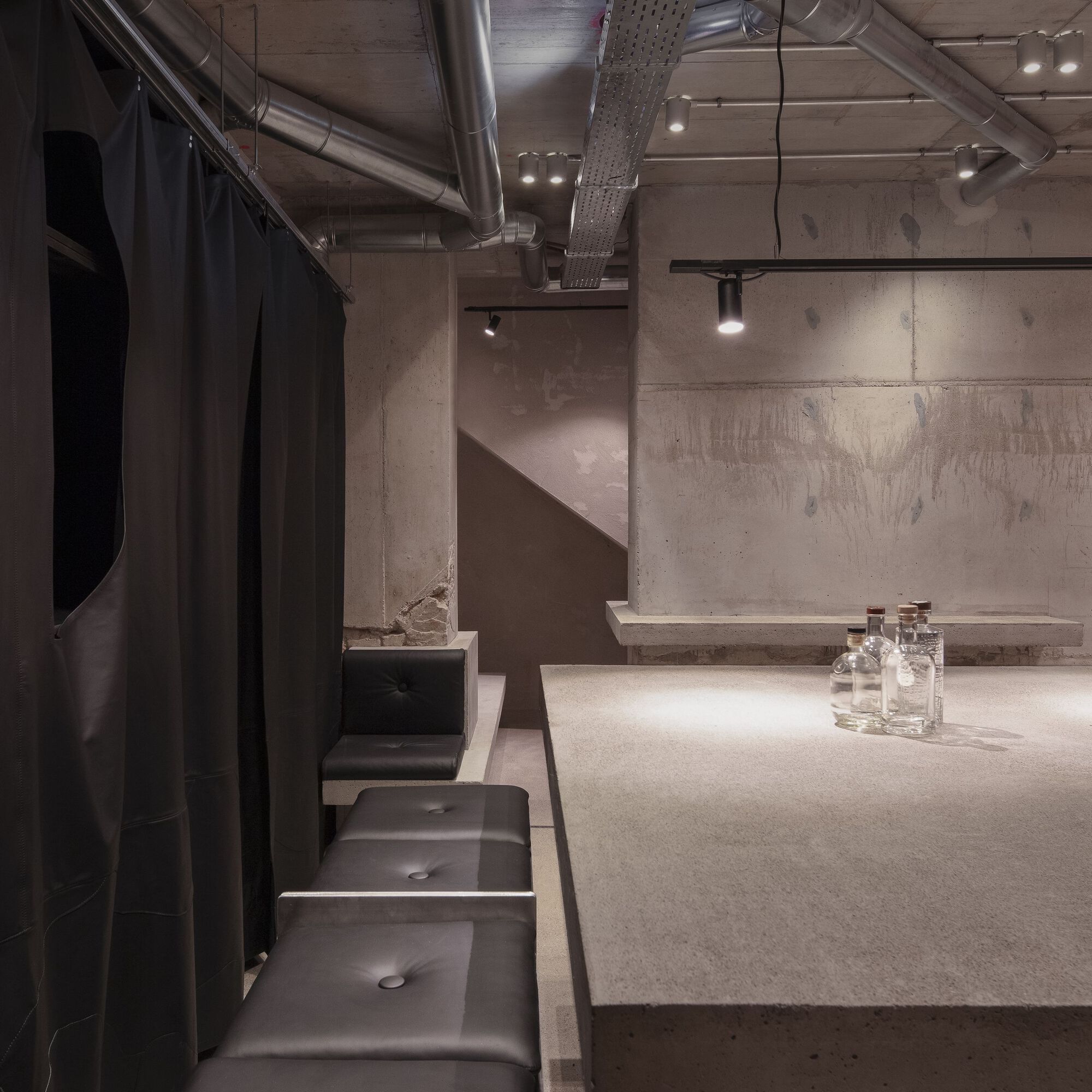 Campana del Rey Rum Bar