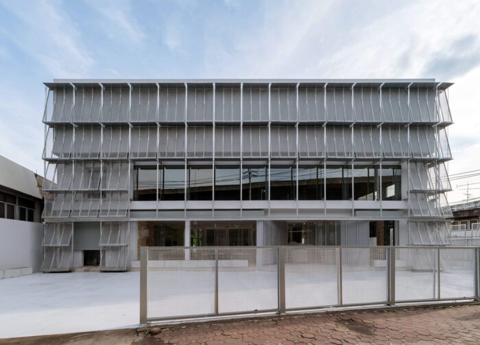 © Kukkong Thirathomrongkiat1