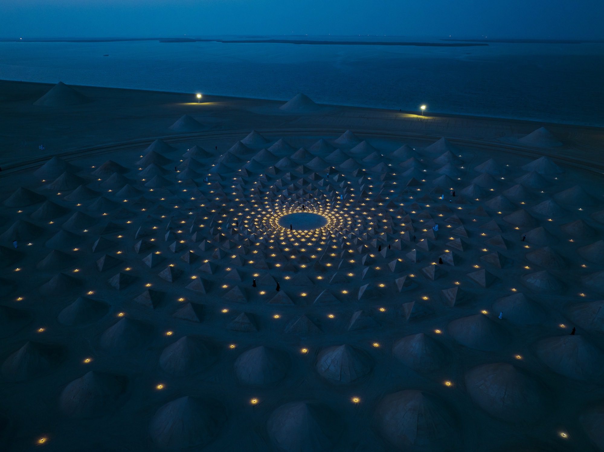 Self Similar Installation