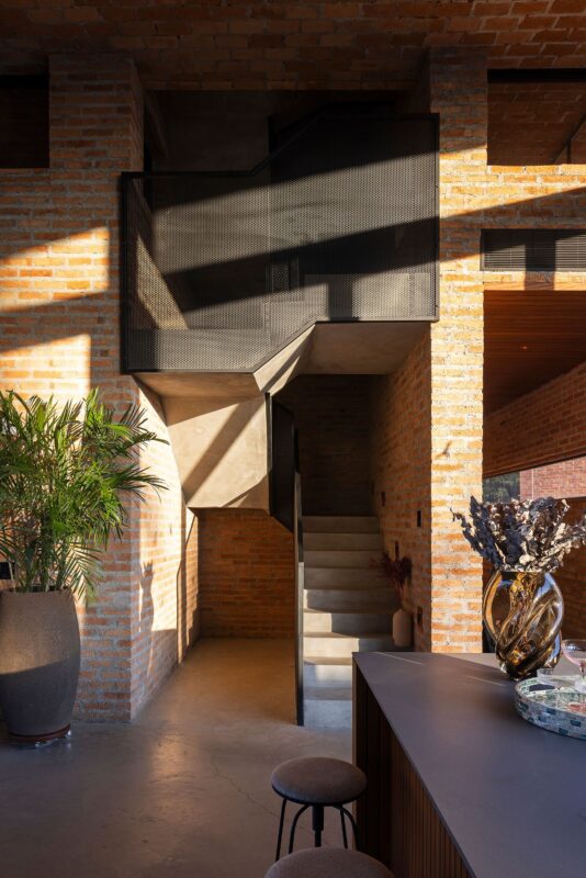 © Leonardo Finotti4