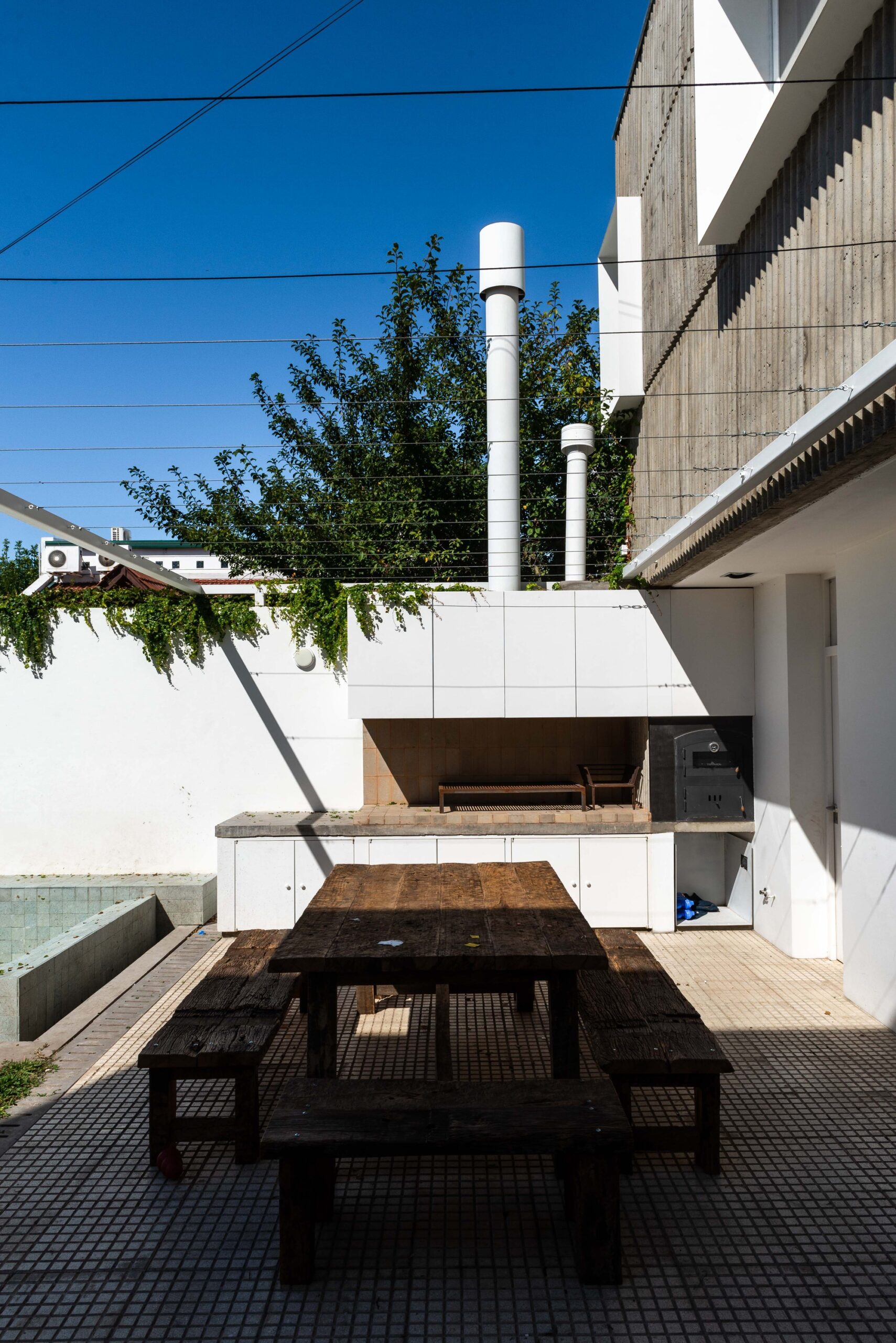 Articulated Boxes House Refurbishment