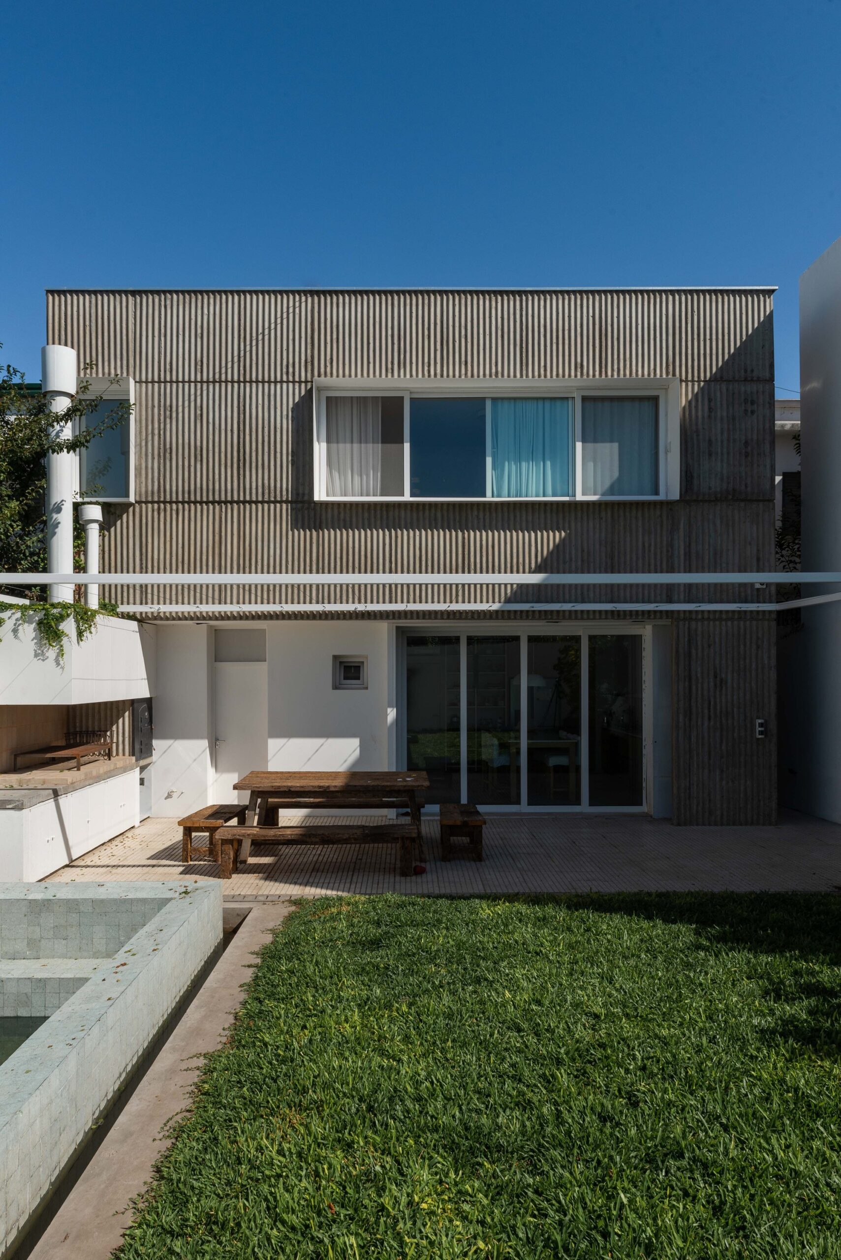 Articulated Boxes House Refurbishment