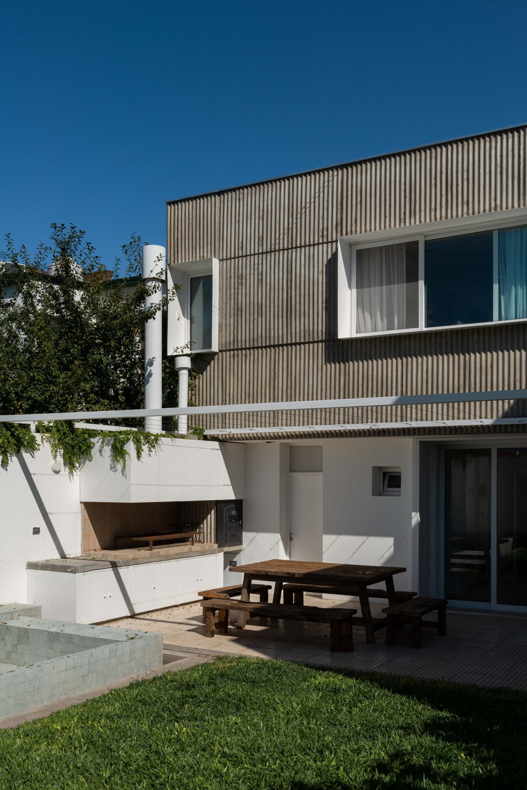 Articulated Boxes House Refurbishment