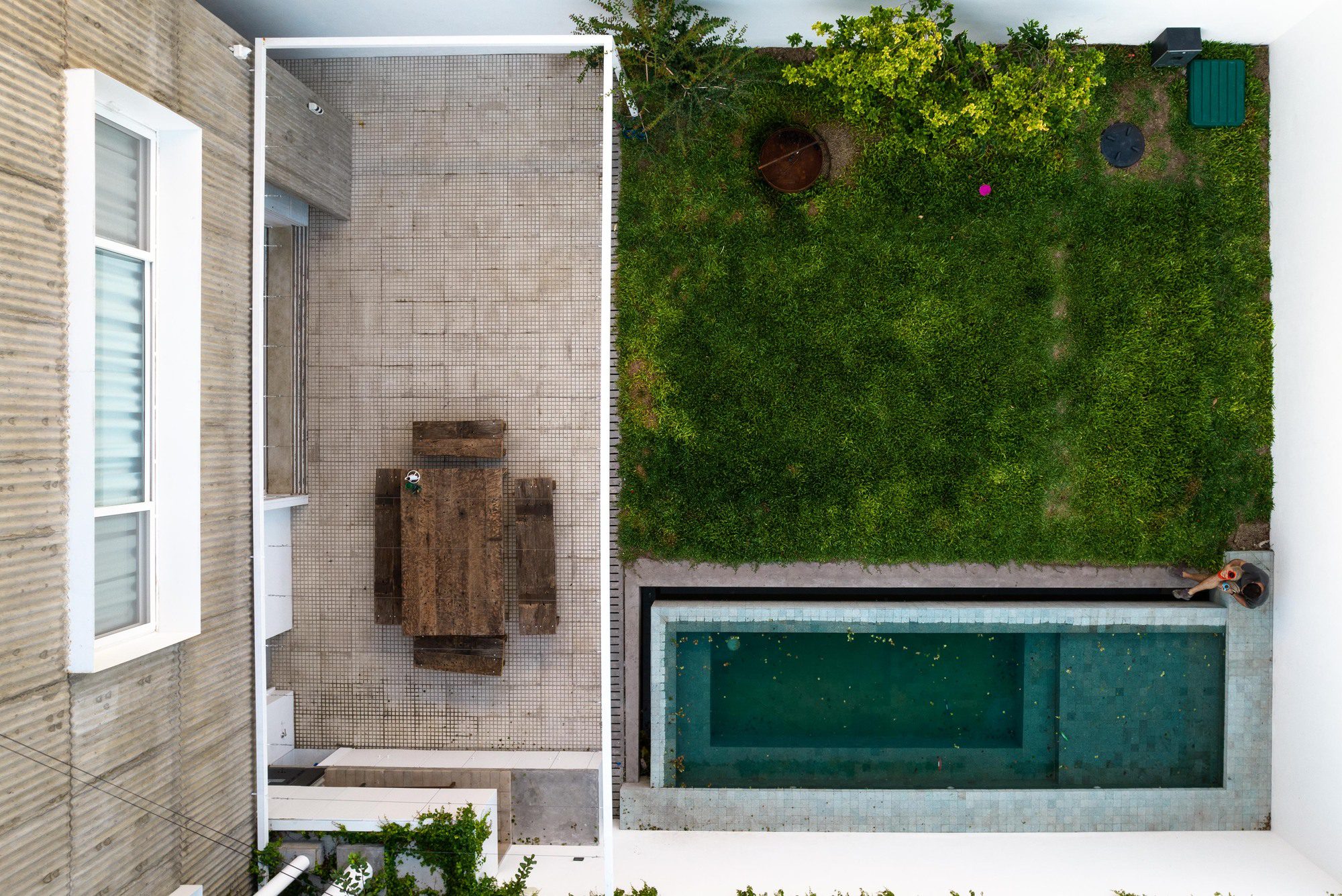 Articulated Boxes House Refurbishment