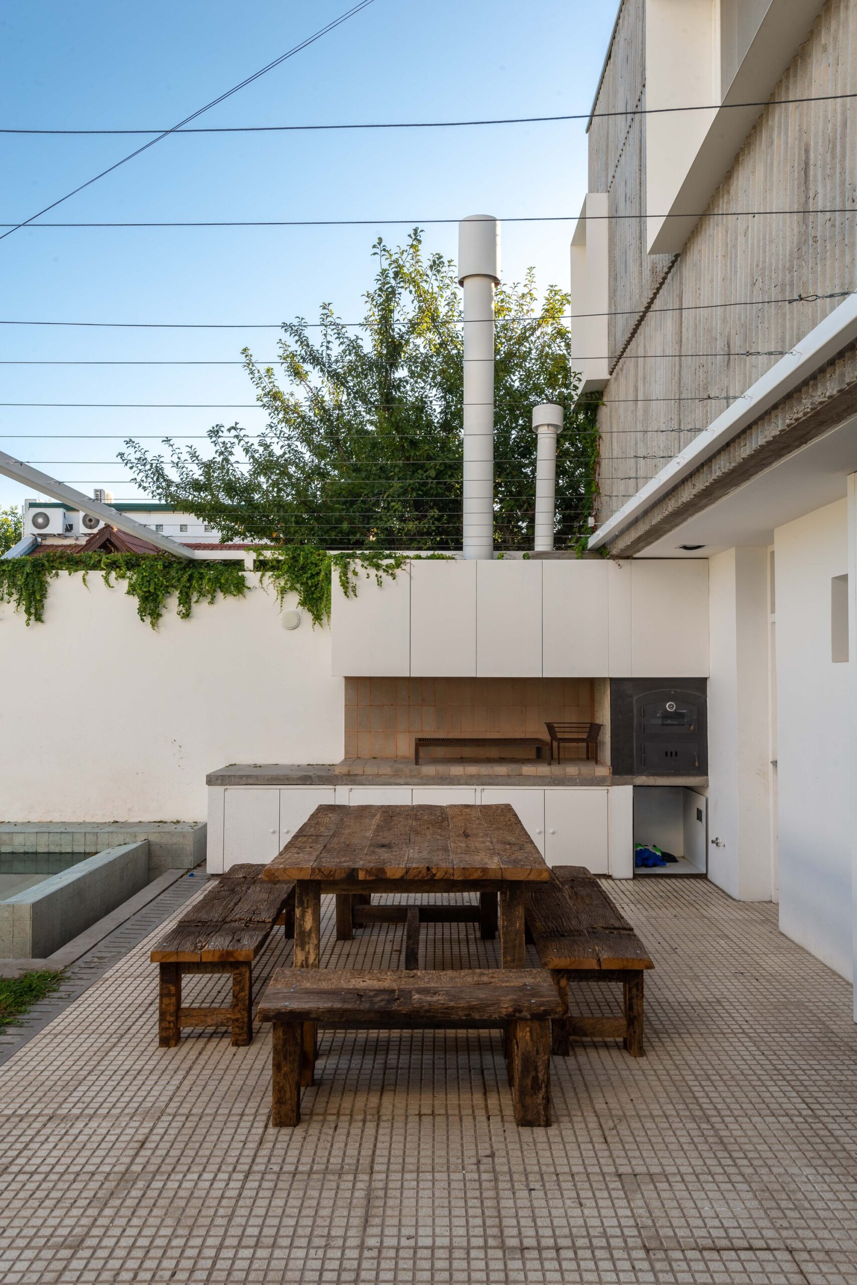 Articulated Boxes House Refurbishment