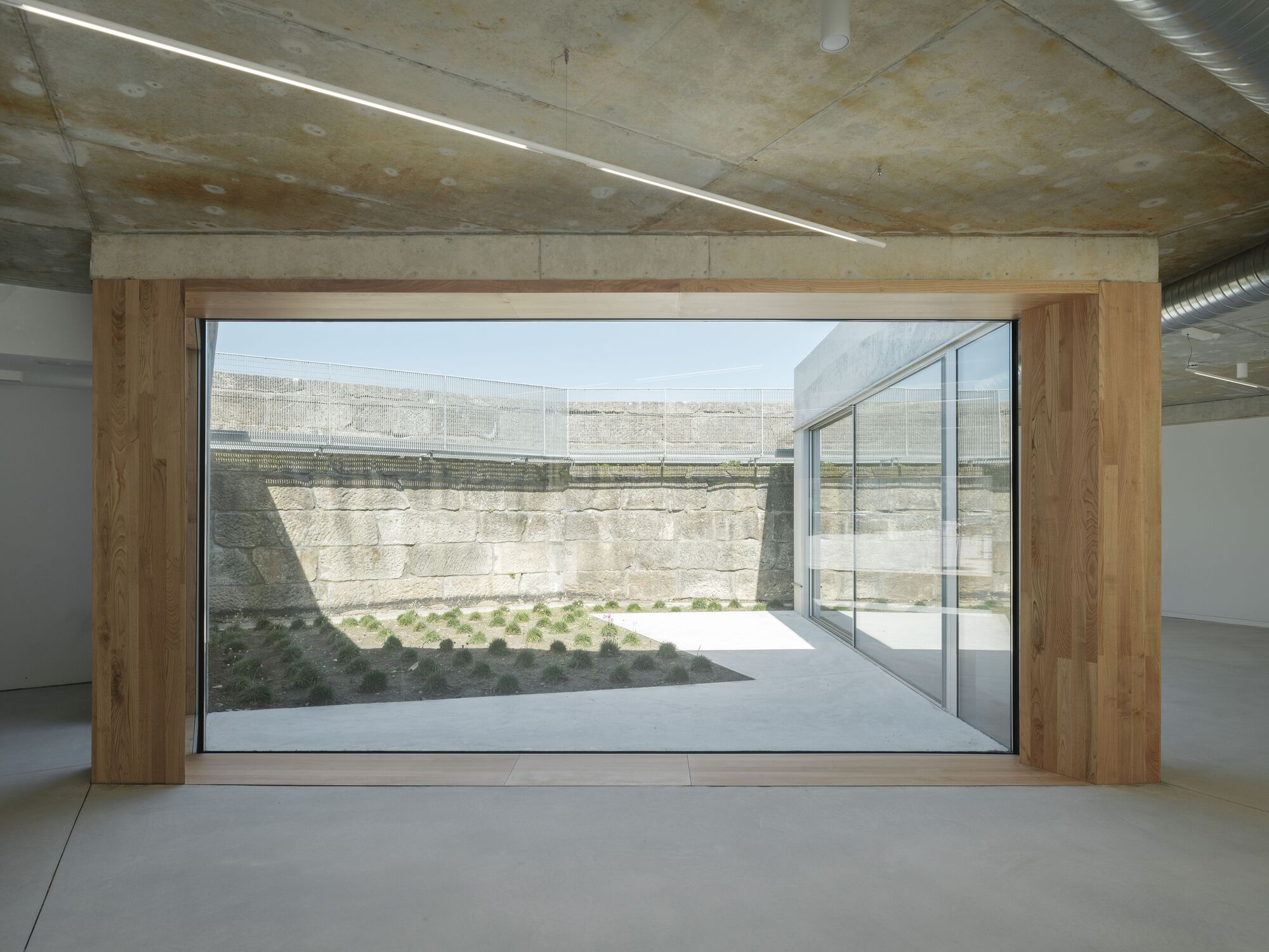 Conditioning of The Harbor of Porto do Son