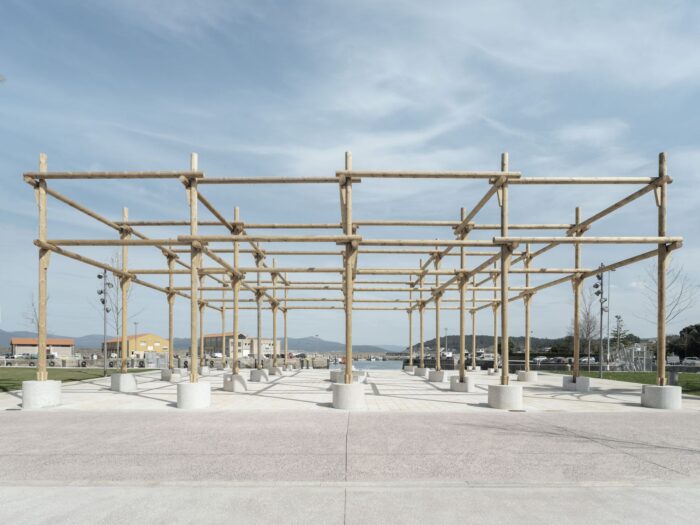 Conditioning of The Harbor of Porto do Son | CREUSeCARRASCO Arquitectos + rvr arquitectos