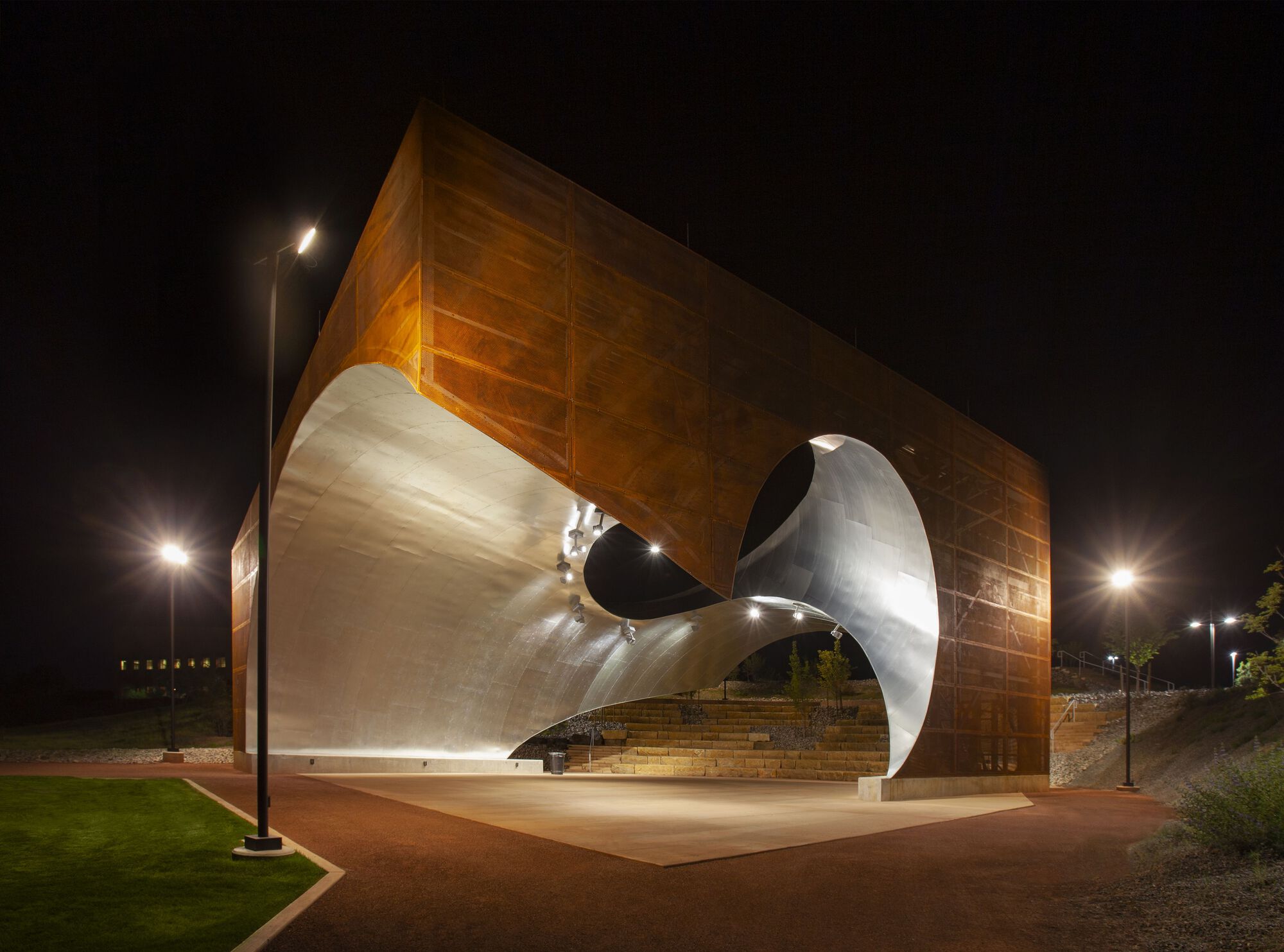 SkyRoom Community Square