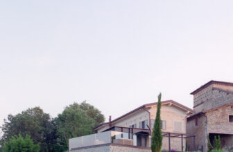 Casa E.T. Renovation and Extension