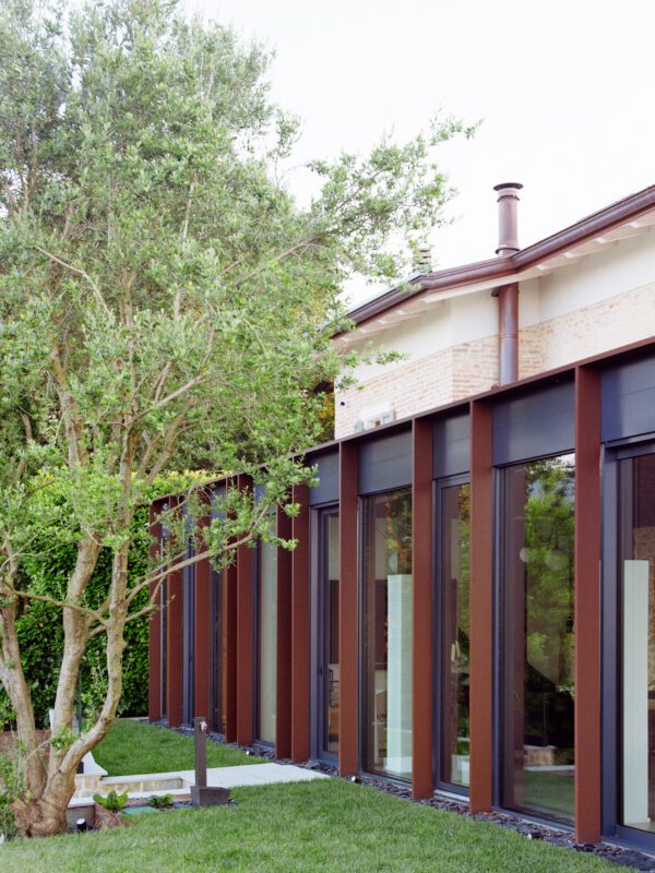 Casa E.T. Renovation and Extension