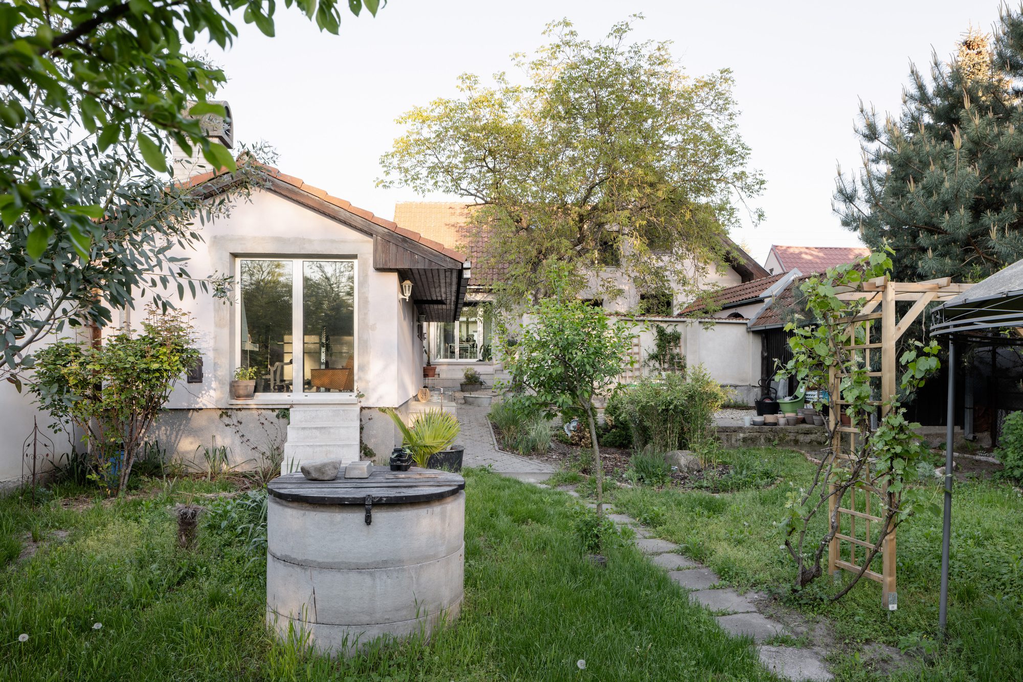 Reconstruction of a Reconstructed House