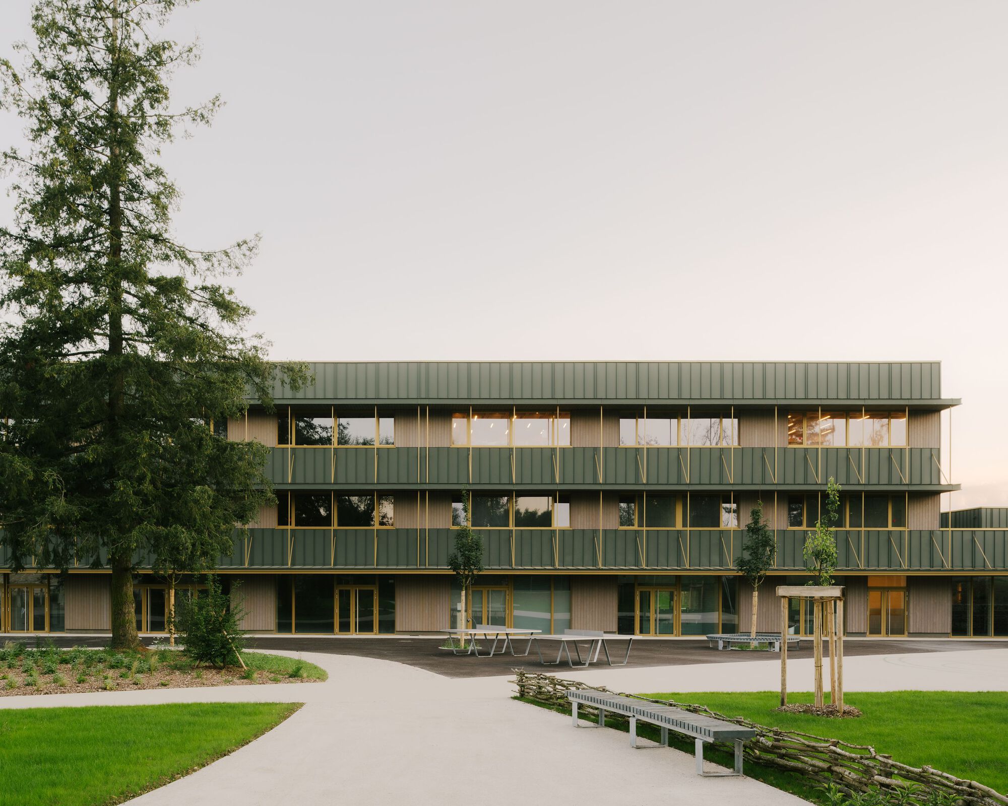 Maryse Bastié Middle School Reconstruction