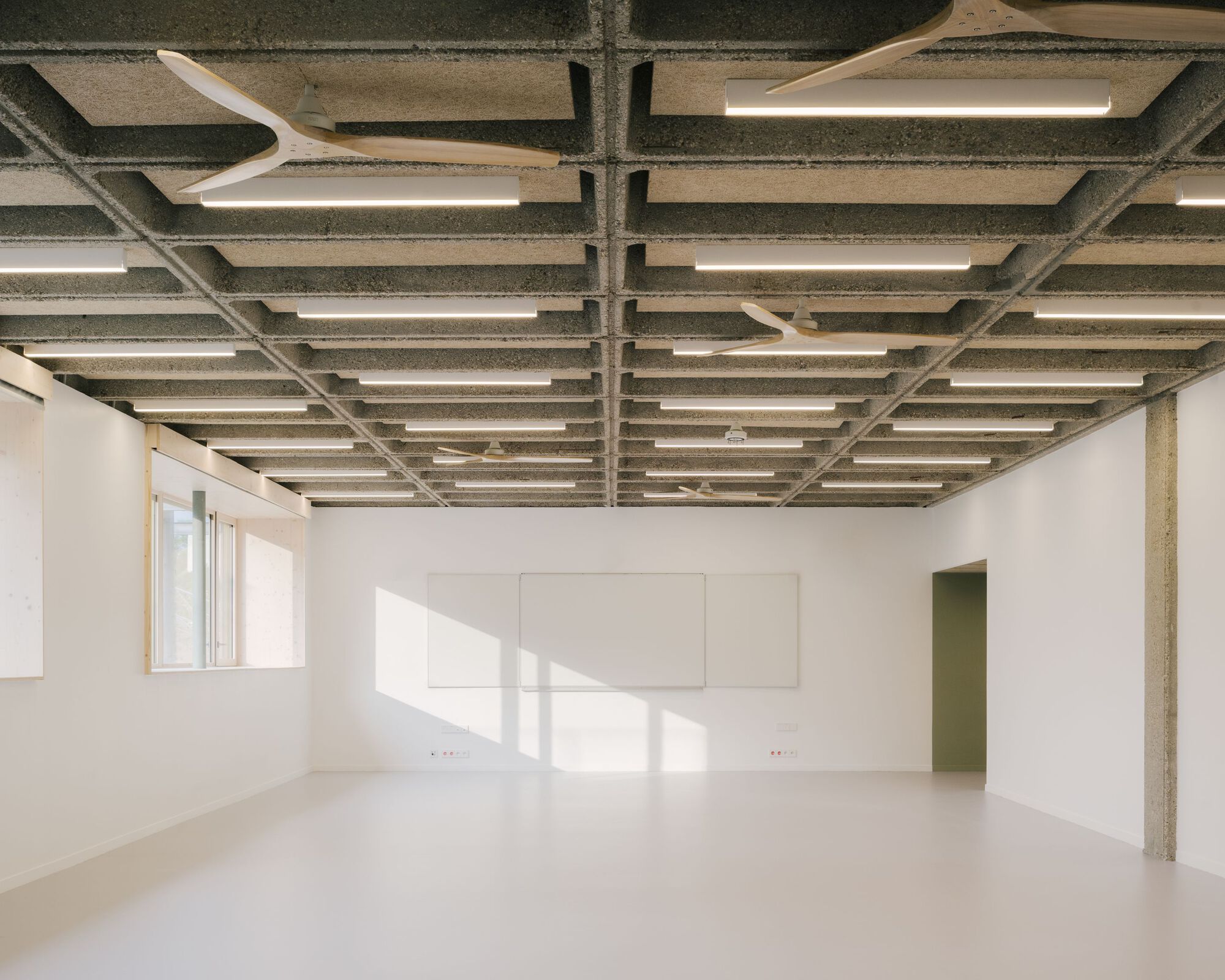 Maryse Bastié Middle School Reconstruction