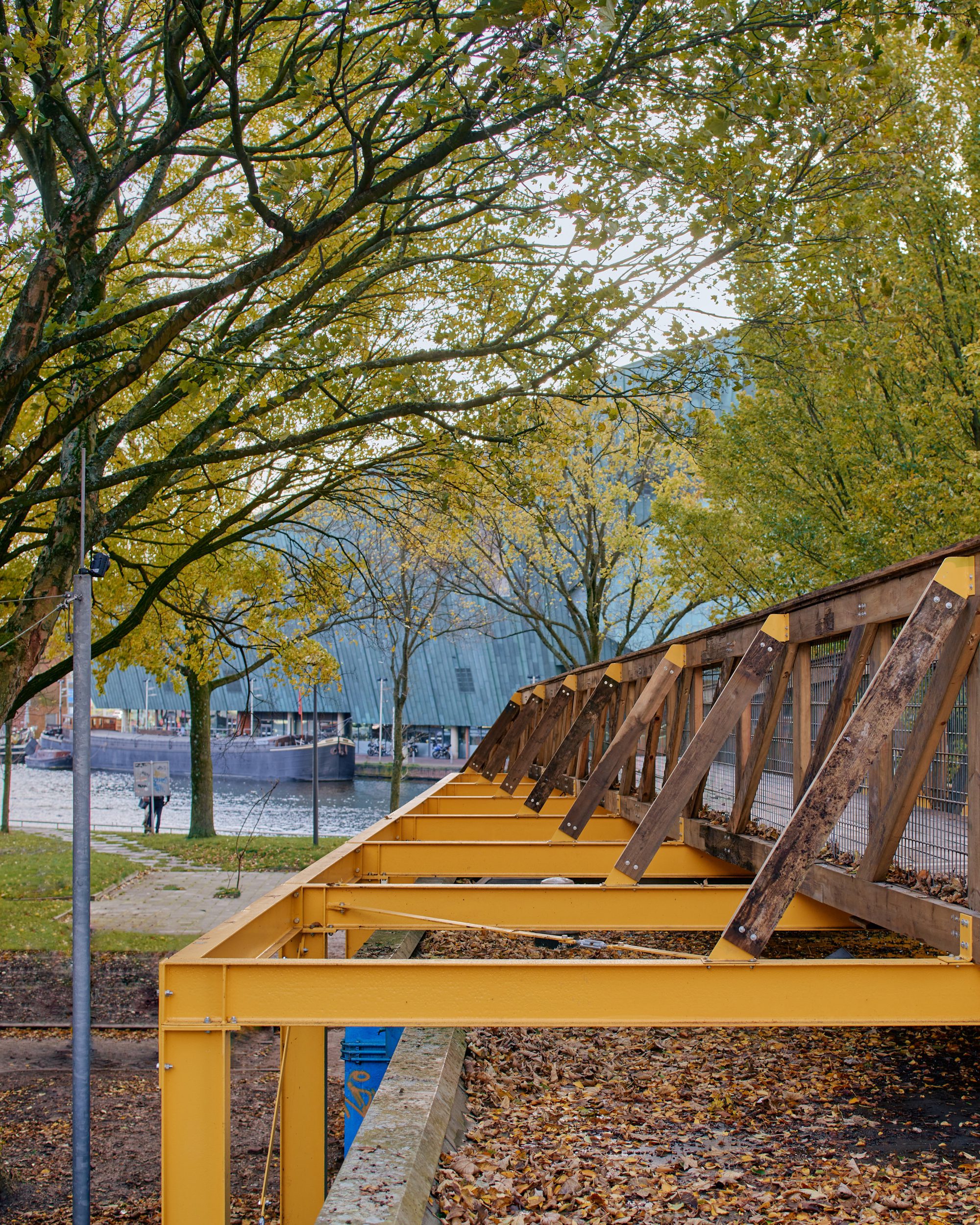 Circular Walkway for Urban Renewal